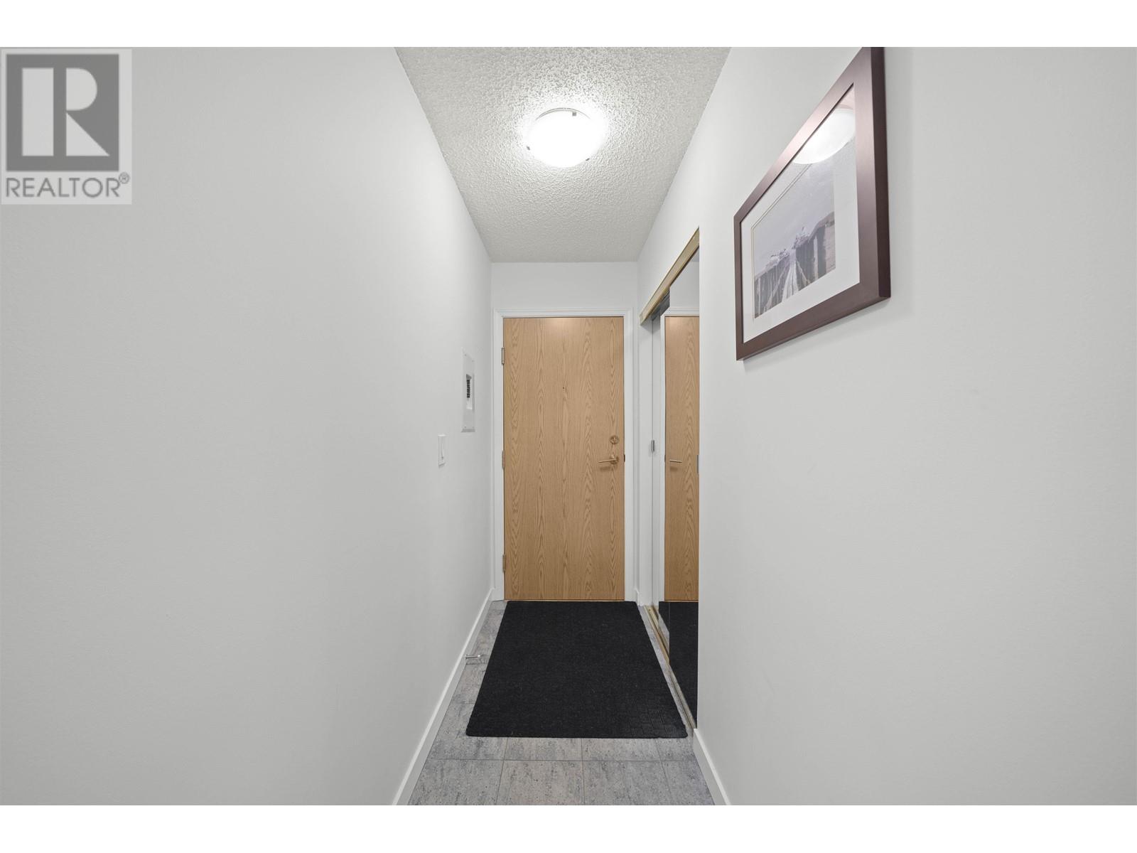 416 2915 Glen Drive, Coquitlam, British Columbia  V3B 7H8 - Photo 10 - R2968066