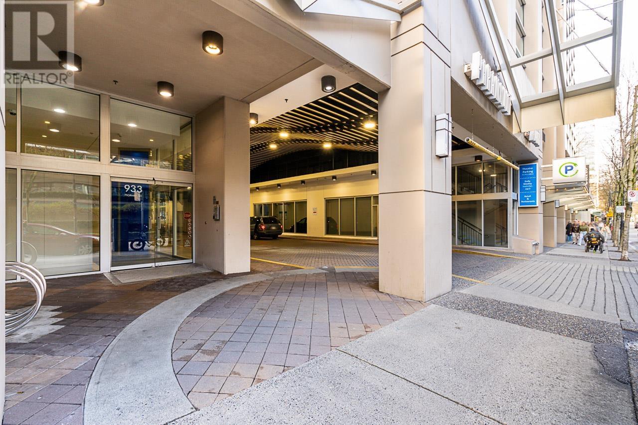 203 933 Hornby Street, Vancouver, British Columbia  V6Z 3G4 - Photo 4 - R2968072