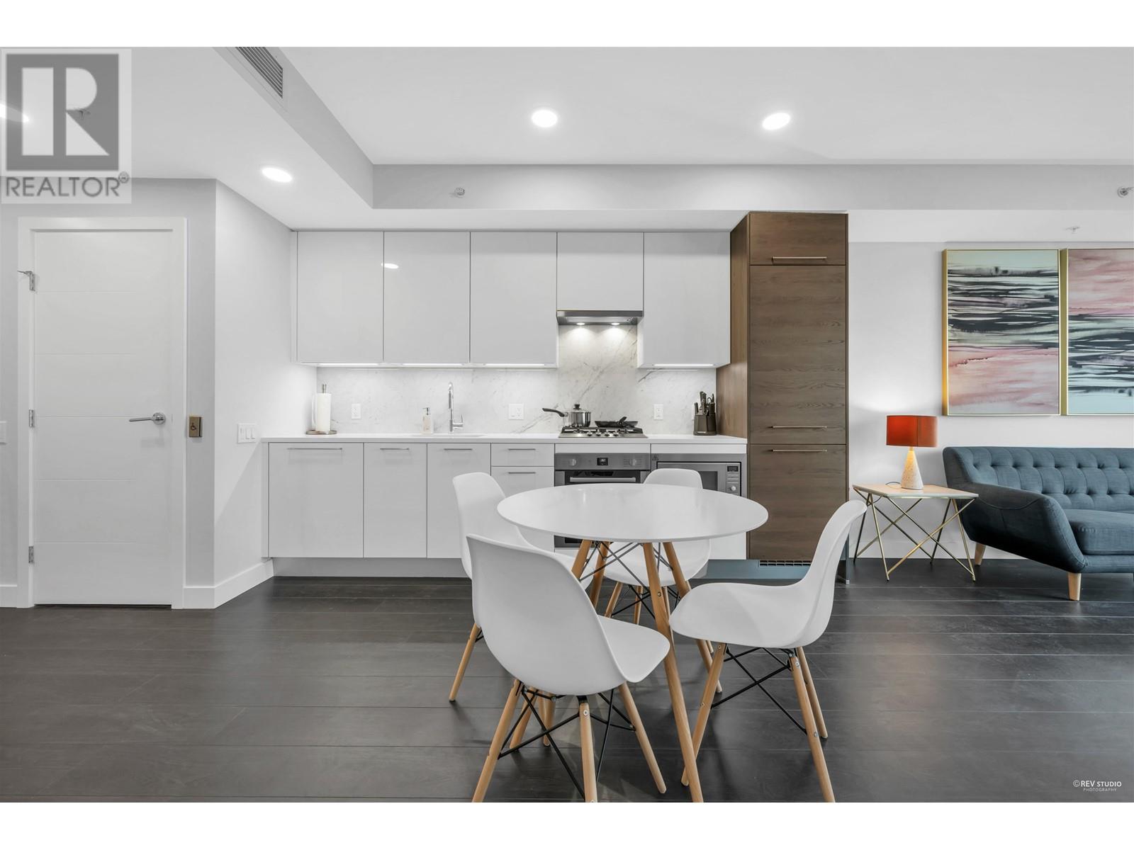 Listing Picture 5 of 16 : 3605 4458 BERESFORD STREET, Burnaby / 本拿比 - 魯藝地產 Yvonne Lu Group - MLS Medallion Club Member