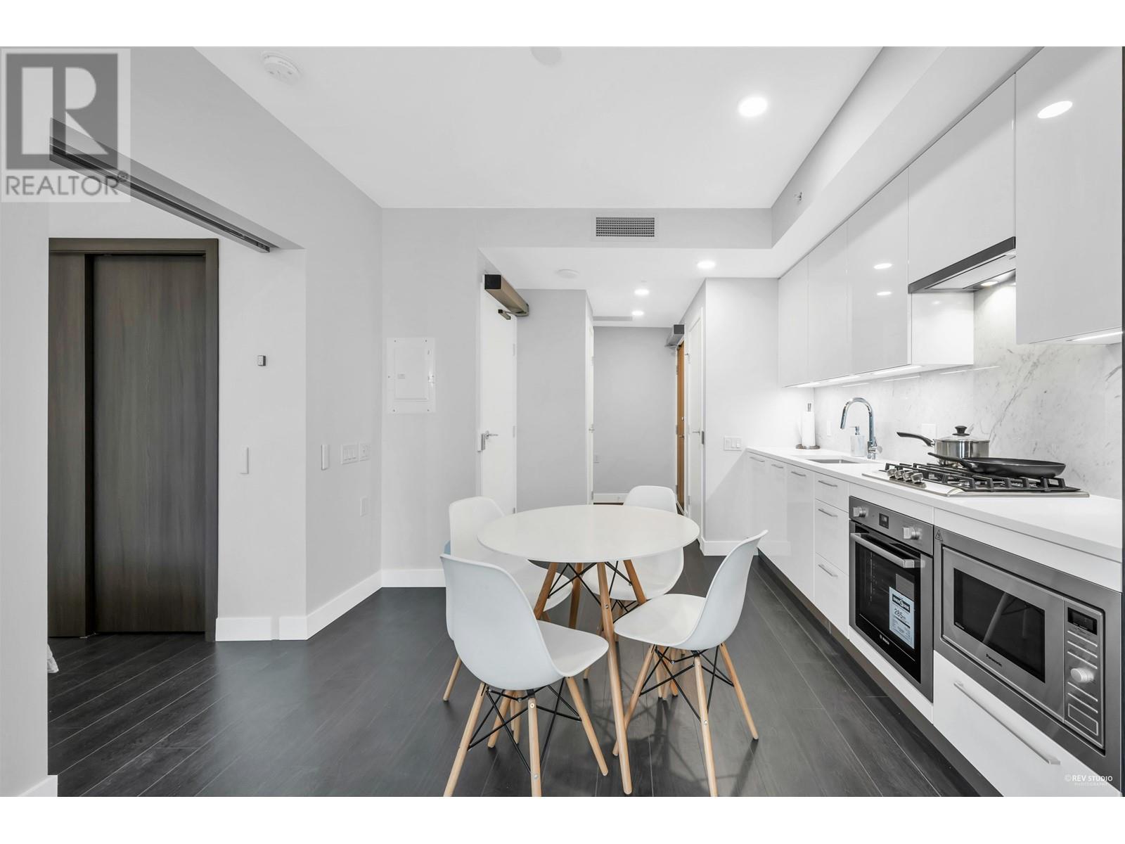 Listing Picture 6 of 16 : 3605 4458 BERESFORD STREET, Burnaby / 本拿比 - 魯藝地產 Yvonne Lu Group - MLS Medallion Club Member