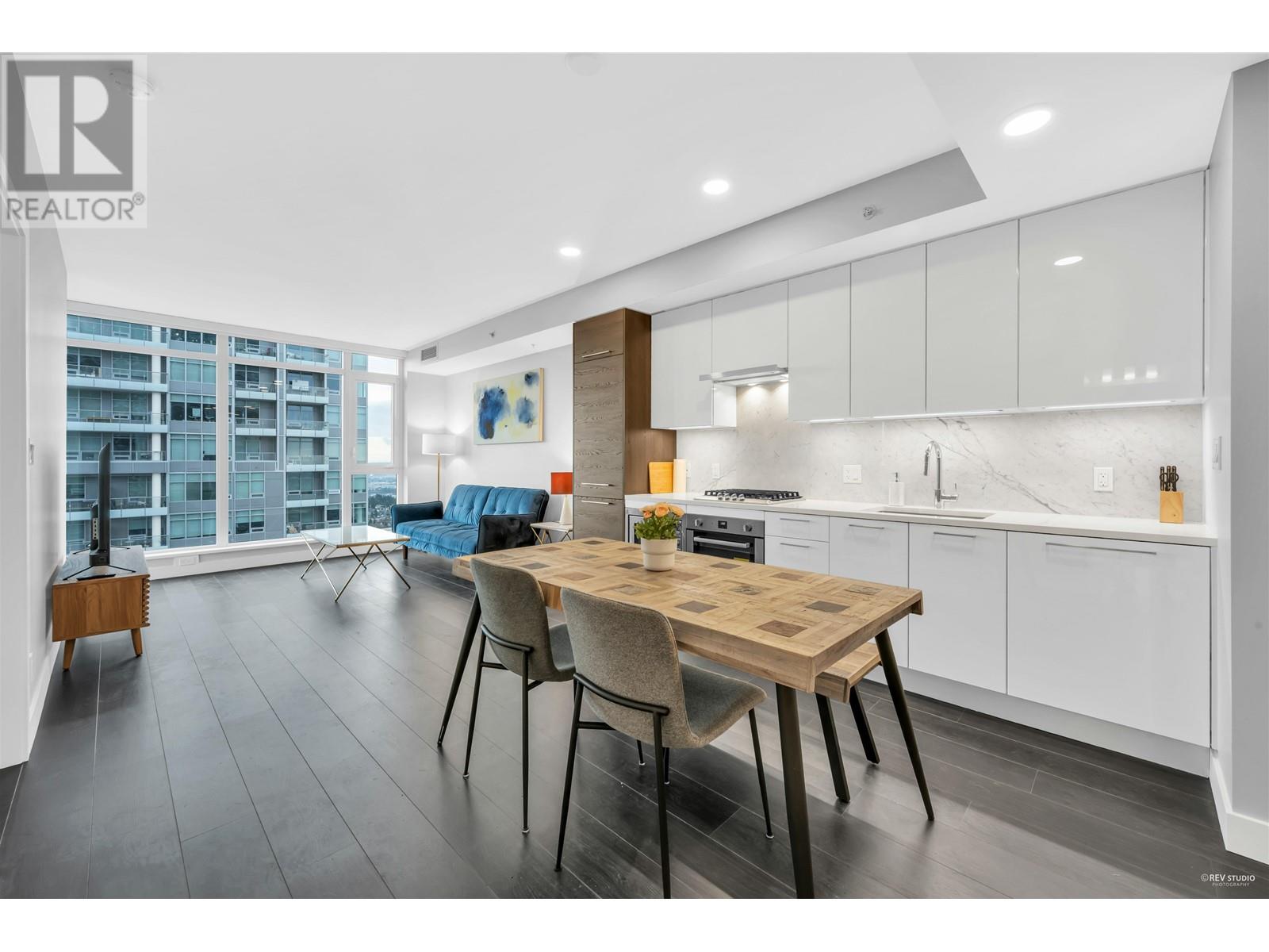 Listing Picture 8 of 25 : 3604 4458 BERESFORD STREET, Burnaby / 本拿比 - 魯藝地產 Yvonne Lu Group - MLS Medallion Club Member