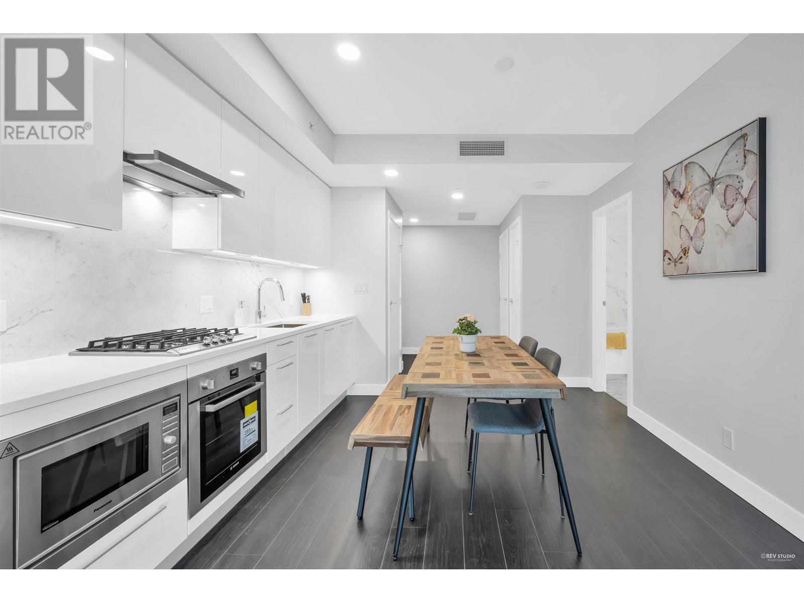 Listing Picture 10 of 25 : 3604 4458 BERESFORD STREET, Burnaby / 本拿比 - 魯藝地產 Yvonne Lu Group - MLS Medallion Club Member