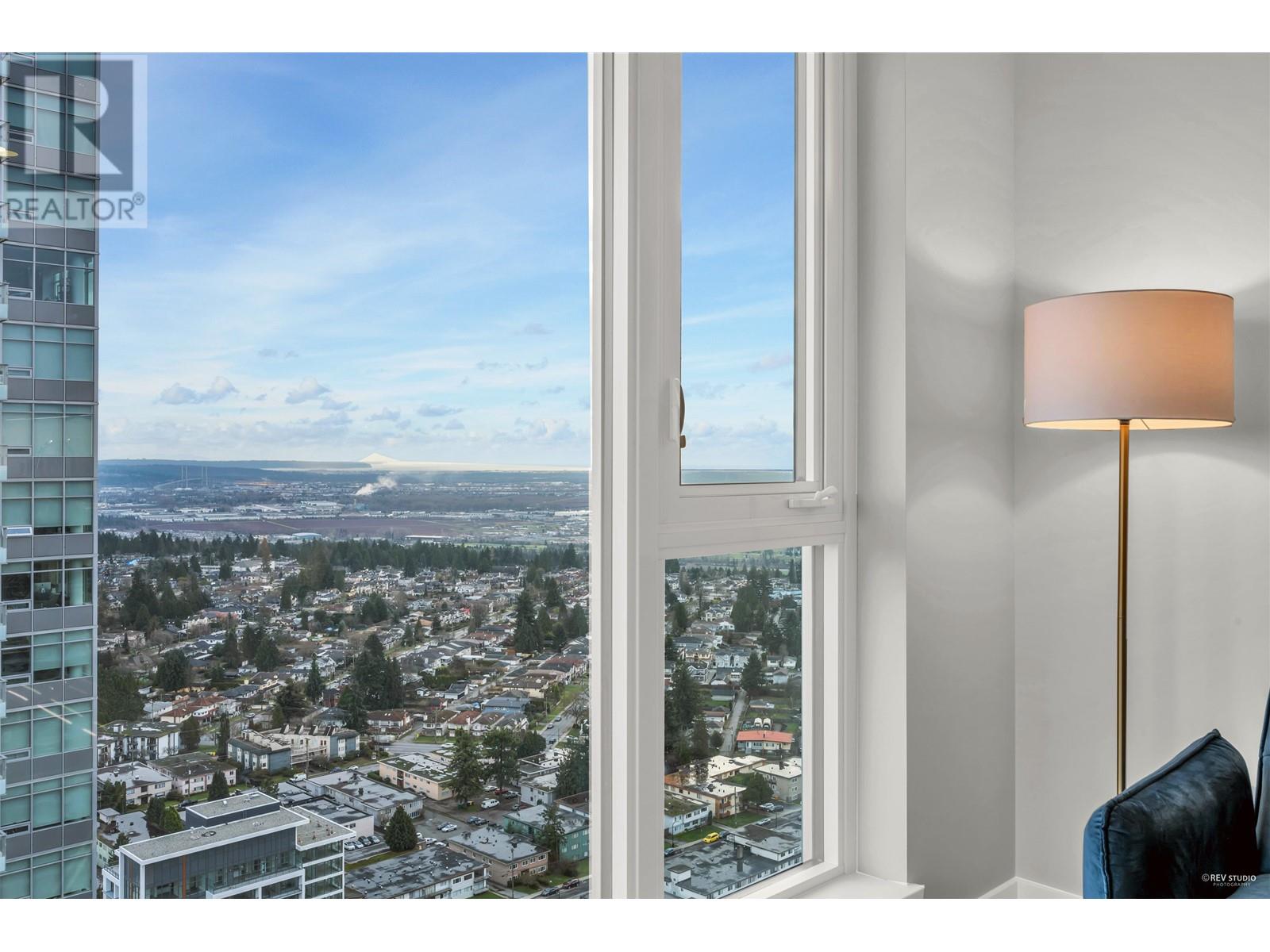 Listing Picture 7 of 25 : 3604 4458 BERESFORD STREET, Burnaby / 本拿比 - 魯藝地產 Yvonne Lu Group - MLS Medallion Club Member