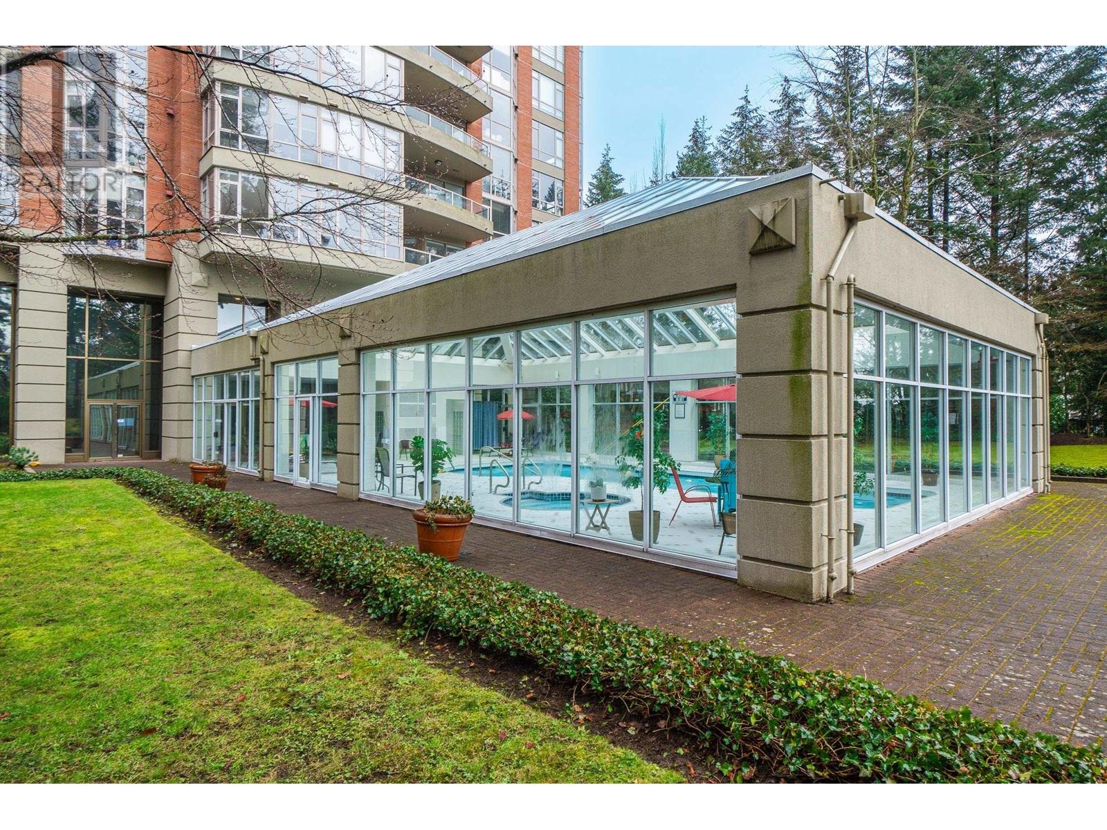 Listing Picture 4 of 23 : 2201 6888 STATION HILL DRIVE, Burnaby / 本拿比 - 魯藝地產 Yvonne Lu Group - MLS Medallion Club Member