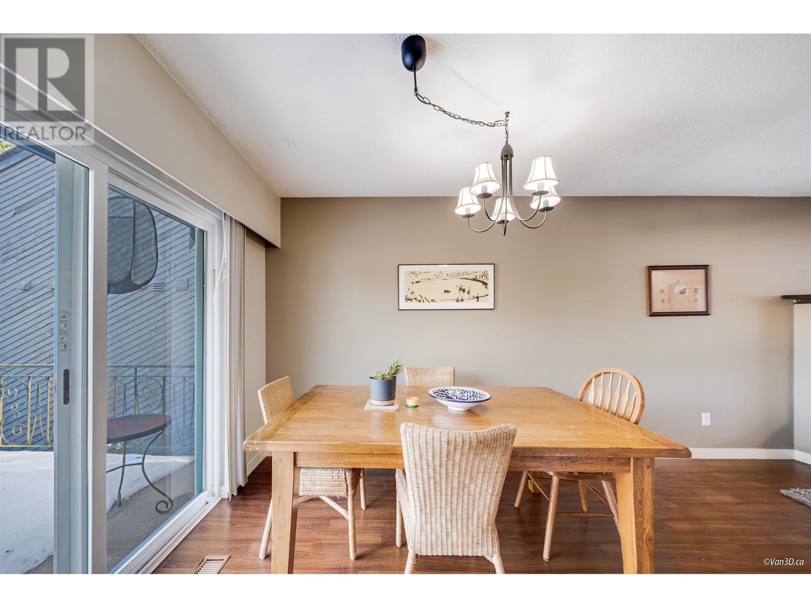 6387 Chatham Street, West Vancouver, British Columbia  V7W 2E1 - Photo 11 - R2968031