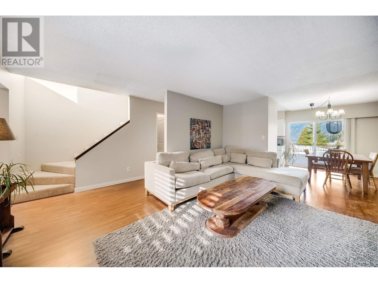 6387 Chatham Street, West Vancouver, British Columbia  V7W 2E1 - Photo 5 - R2968031