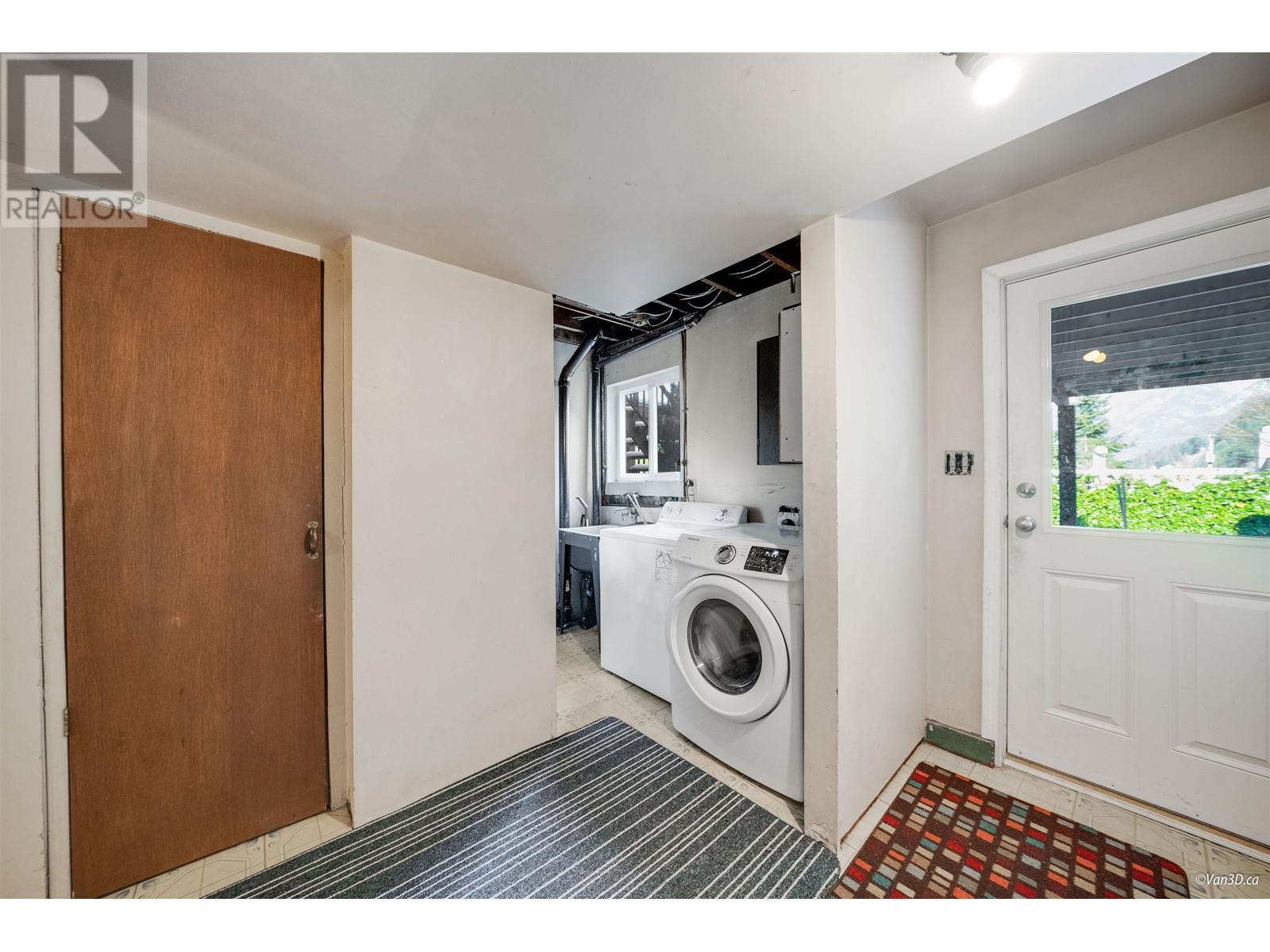 6387 Chatham Street, West Vancouver, British Columbia  V7W 2E1 - Photo 26 - R2968031