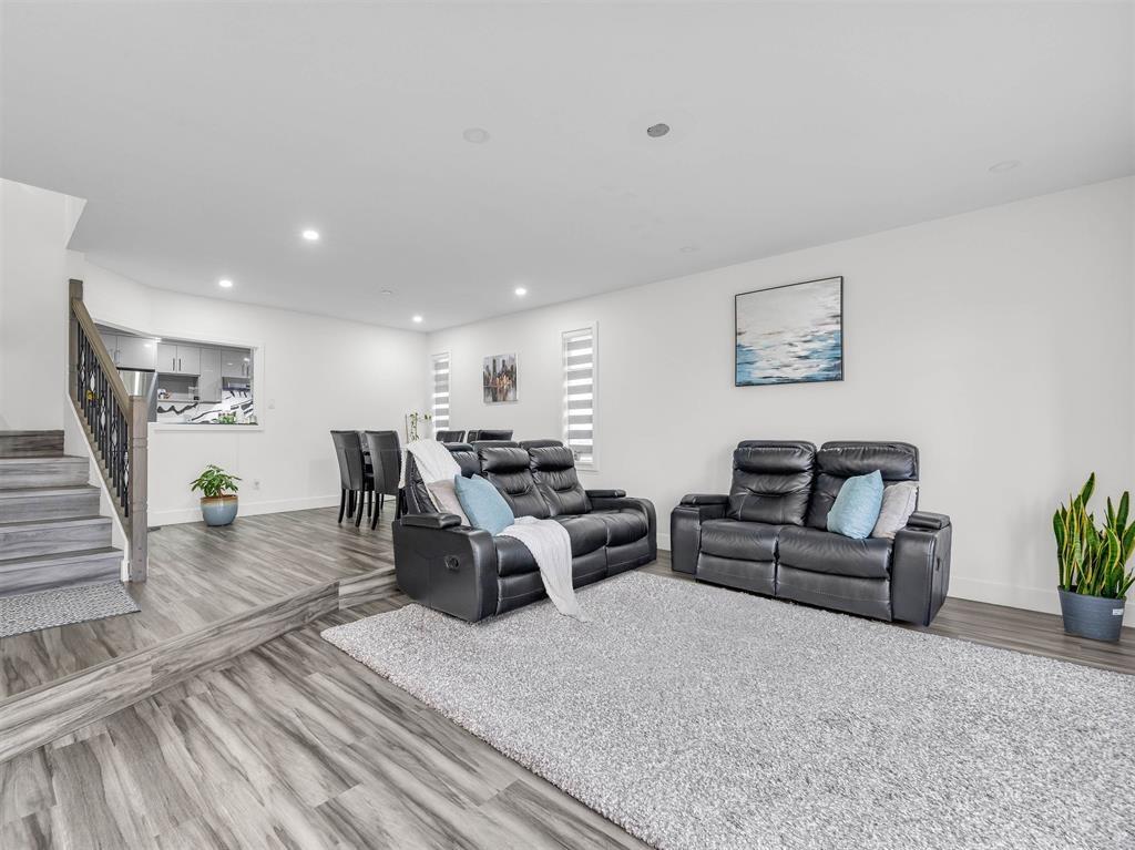 Property at 7309 123 STREET image 3