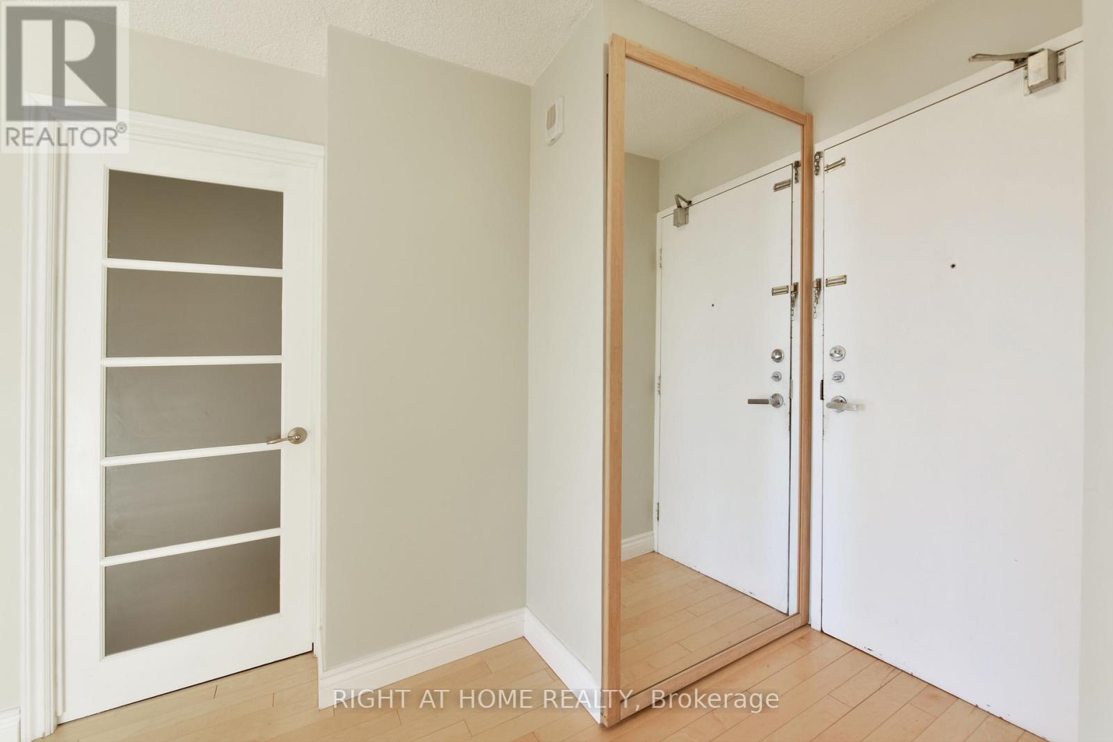 Property at 1705 - 1785 FROBISHER LANE image 5