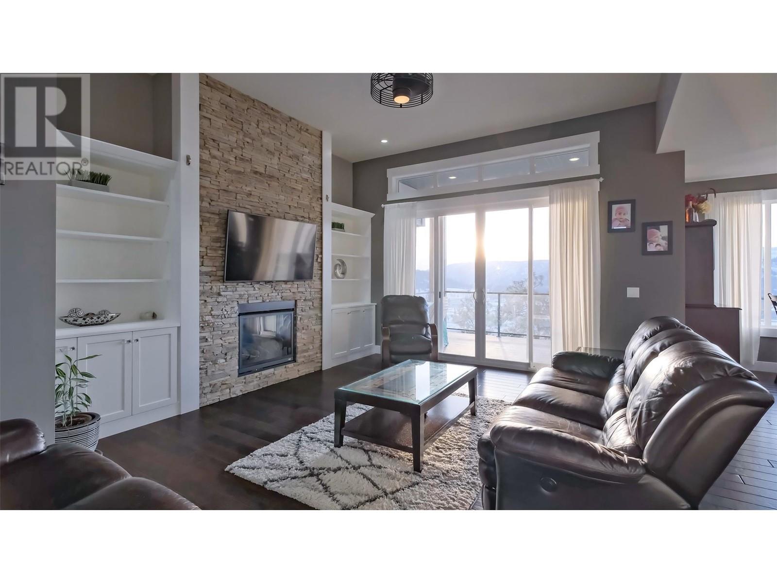 1750 Capistrano Peaks Crescent, Kelowna, British Columbia  V1V 2Z3 - Photo 4 - 10335160