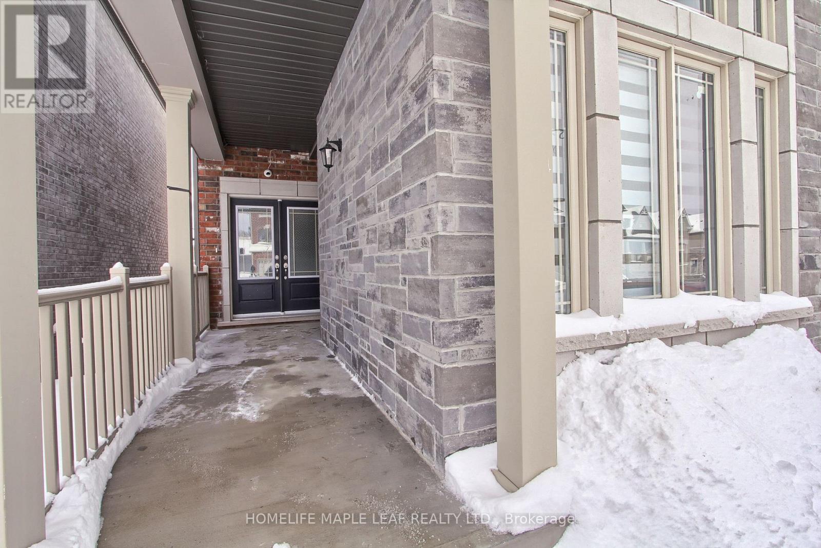 Property at 31 JANES CRESCENT image 3