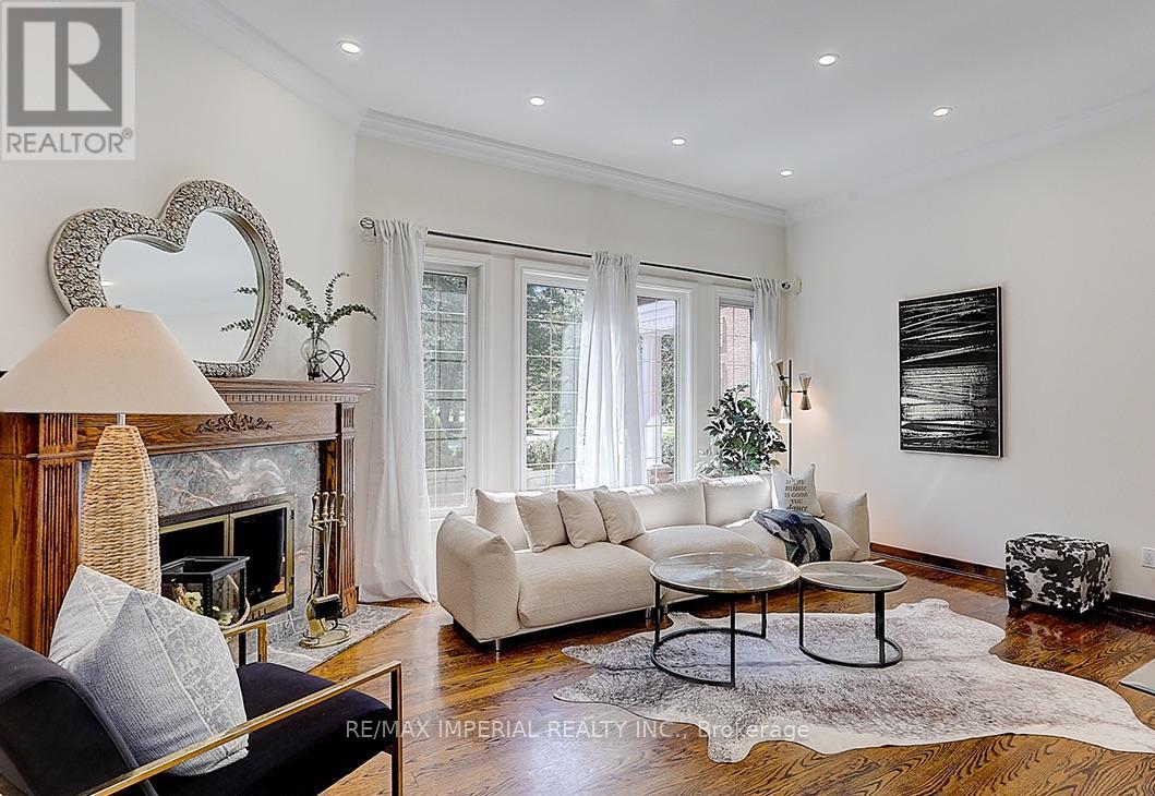 Property at 32 STONEGATE STREET image 4