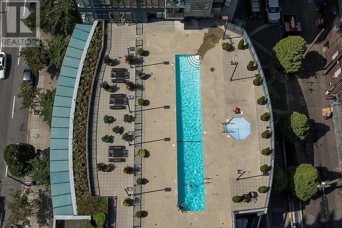 Listing Picture 21 of 30 : 2407 1155 SEYMOUR STREET, Vancouver / 溫哥華 - 魯藝地產 Yvonne Lu Group - MLS Medallion Club Member