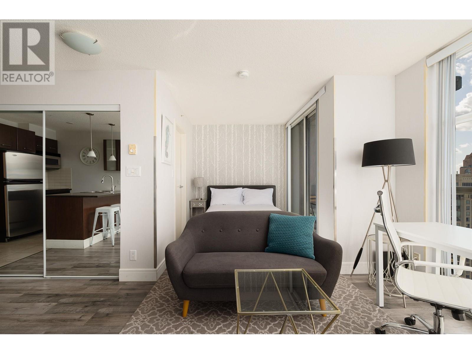 Listing Picture 10 of 30 : 2407 1155 SEYMOUR STREET, Vancouver / 溫哥華 - 魯藝地產 Yvonne Lu Group - MLS Medallion Club Member