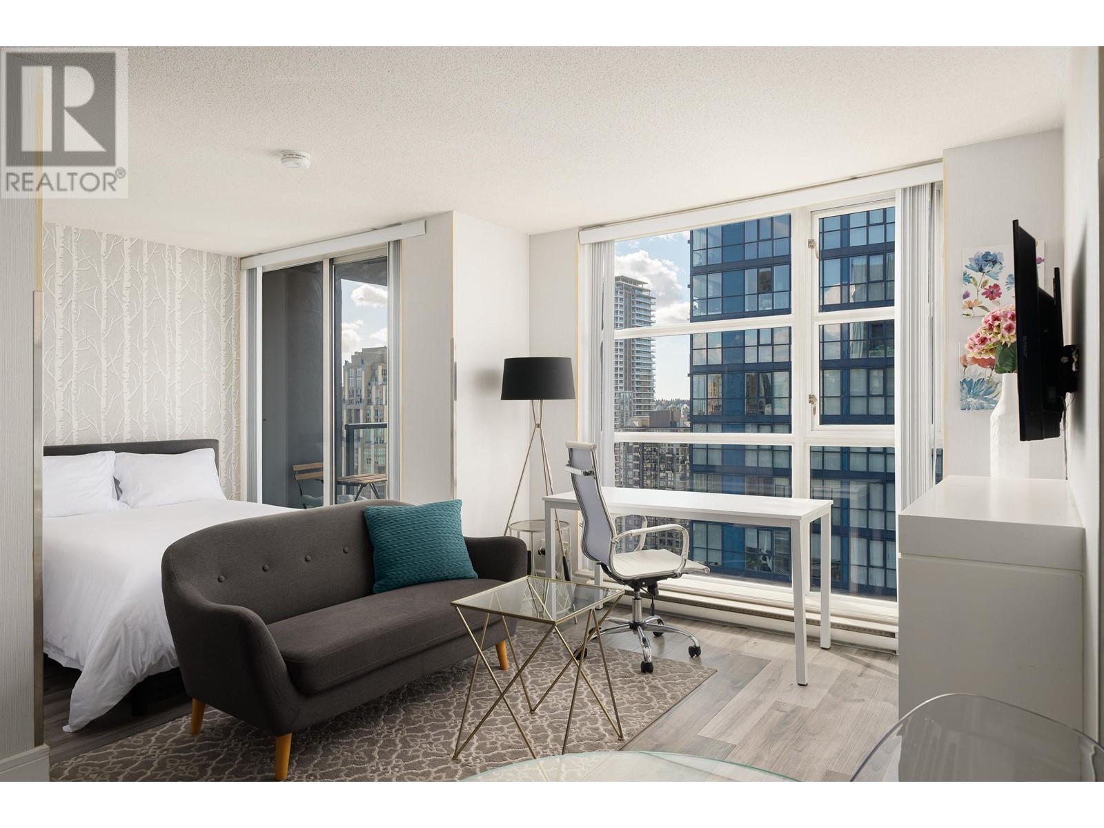 Listing Picture 9 of 30 : 2407 1155 SEYMOUR STREET, Vancouver / 溫哥華 - 魯藝地產 Yvonne Lu Group - MLS Medallion Club Member