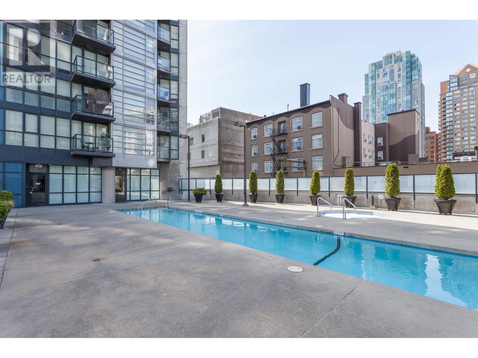 Listing Picture 22 of 30 : 2407 1155 SEYMOUR STREET, Vancouver / 溫哥華 - 魯藝地產 Yvonne Lu Group - MLS Medallion Club Member