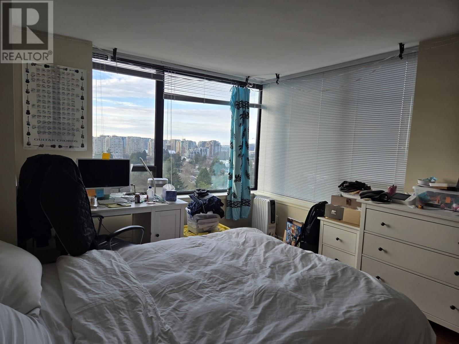 Listing Picture 4 of 21 : 1706 9188 HEMLOCK DRIVE, Richmond / 烈治文 - 魯藝地產 Yvonne Lu Group - MLS Medallion Club Member