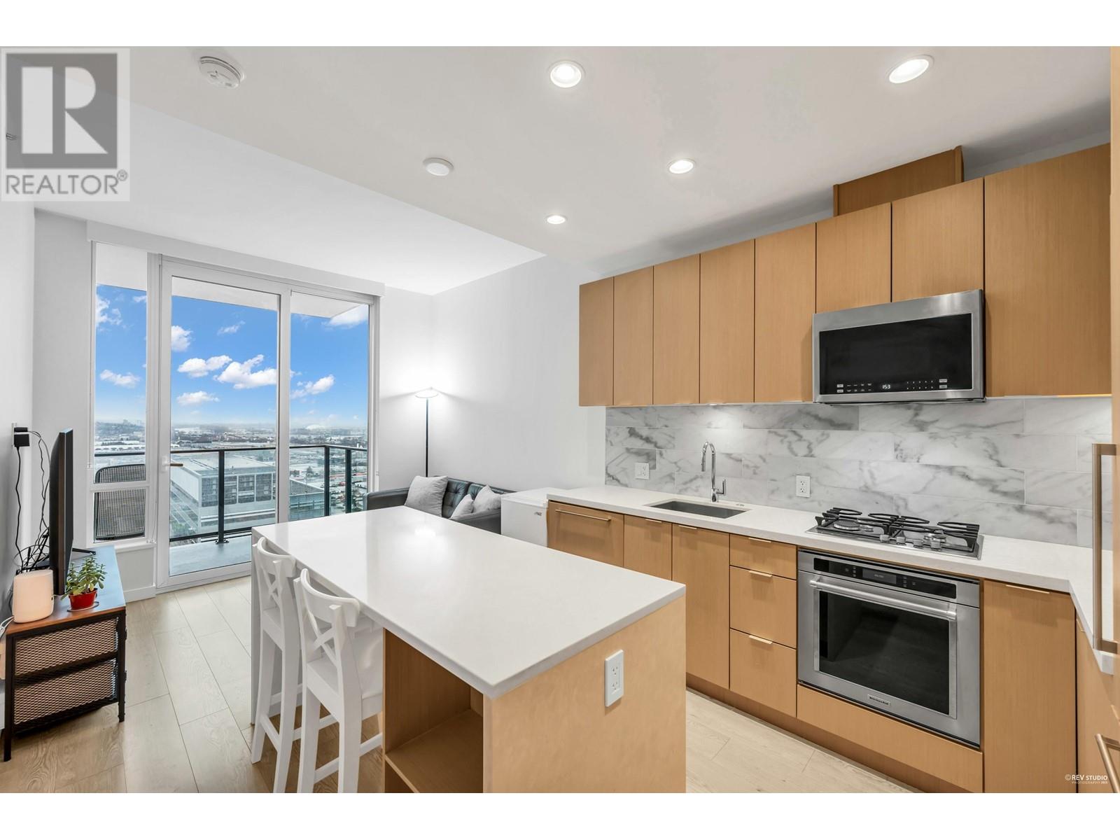 Listing Picture 9 of 38 : 3006 8189 CAMBIE STREET, Vancouver / 溫哥華 - 魯藝地產 Yvonne Lu Group - MLS Medallion Club Member