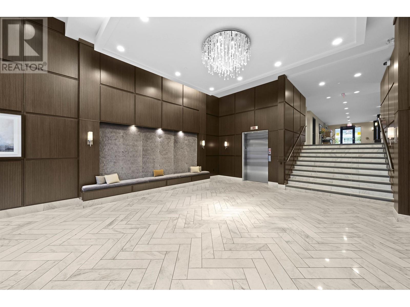Listing Picture 22 of 31 : 219 9388 MCKIM WAY, Richmond / 烈治文 - 魯藝地產 Yvonne Lu Group - MLS Medallion Club Member
