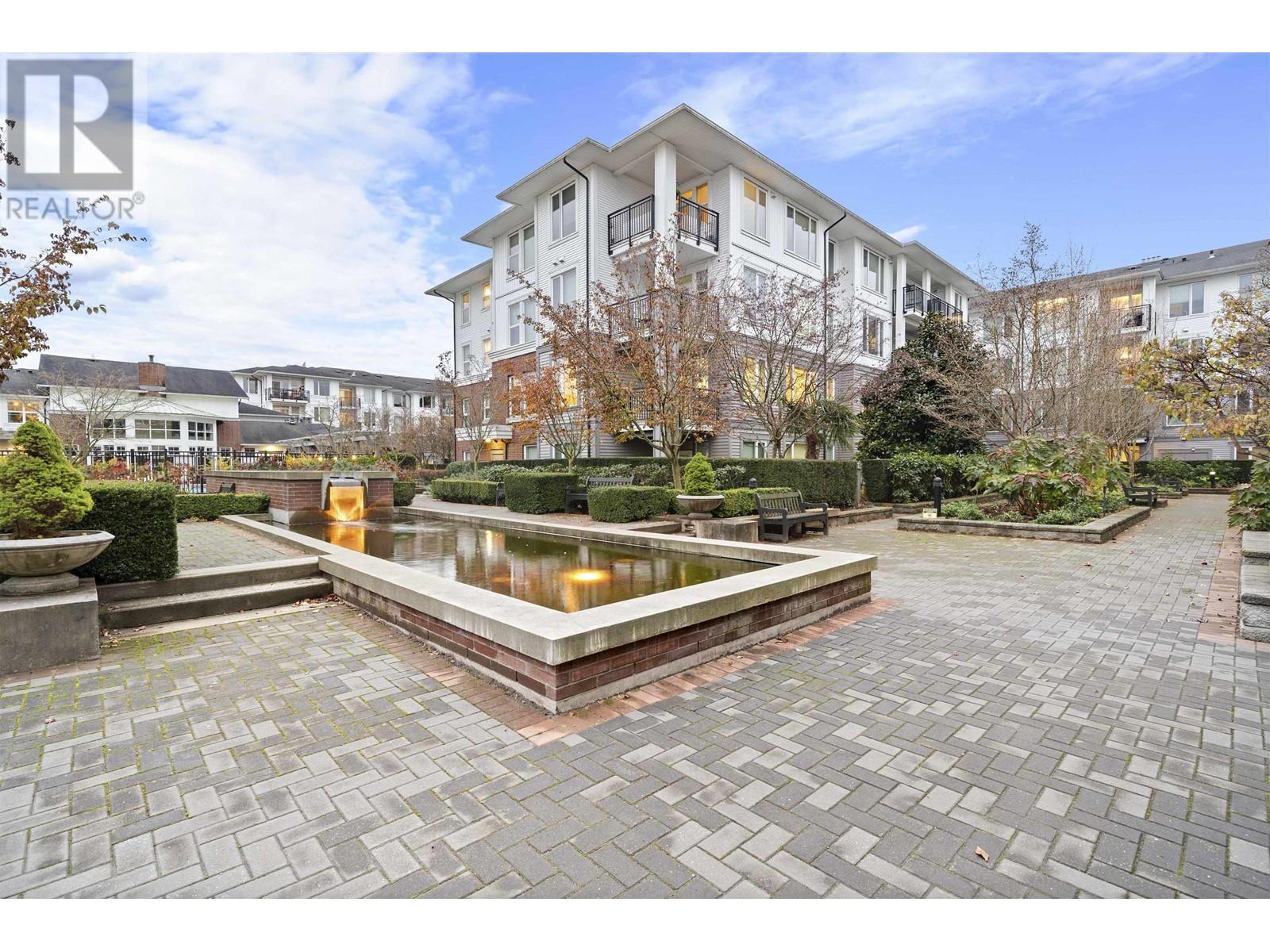 Listing Picture 23 of 31 : 219 9388 MCKIM WAY, Richmond / 烈治文 - 魯藝地產 Yvonne Lu Group - MLS Medallion Club Member