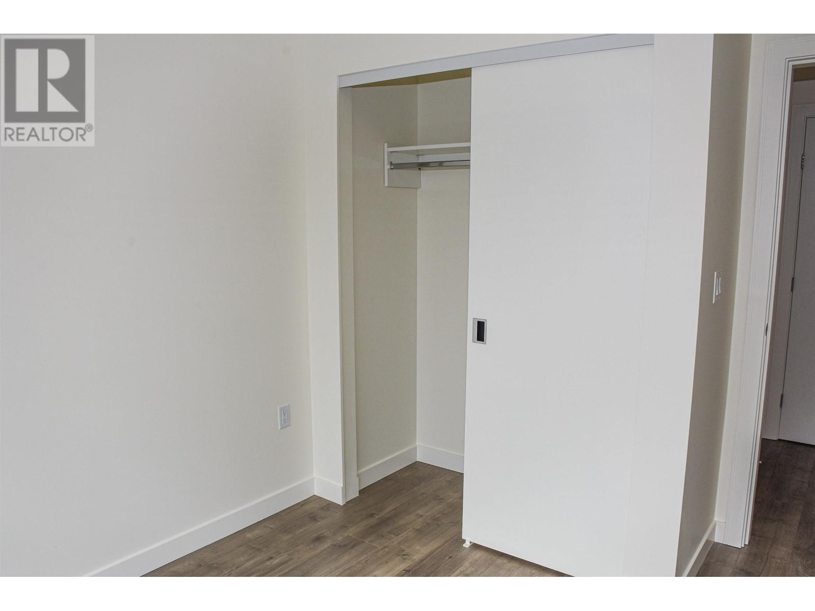 1702 200 Klahanie Court, West Vancouver, British Columbia  V7P 0E4 - Photo 14 - R2968137