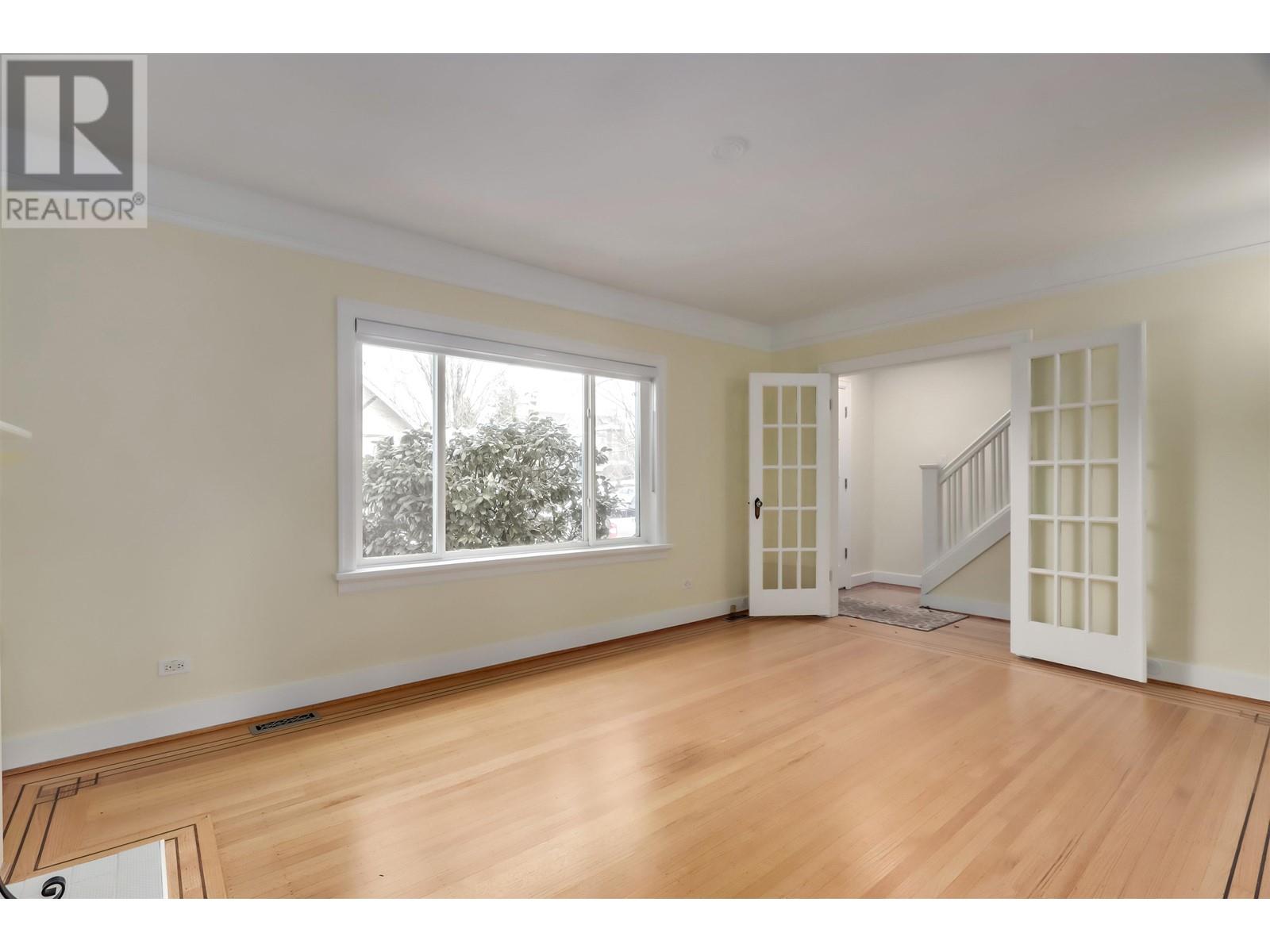 Listing Picture 12 of 24 : 207 W 19TH AVENUE, Vancouver / 溫哥華 - 魯藝地產 Yvonne Lu Group - MLS Medallion Club Member