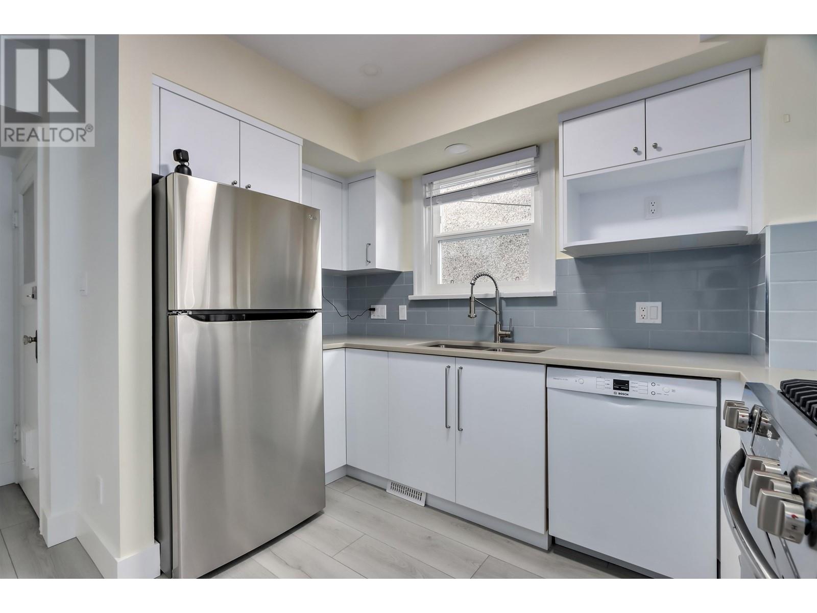 Listing Picture 15 of 24 : 207 W 19TH AVENUE, Vancouver / 溫哥華 - 魯藝地產 Yvonne Lu Group - MLS Medallion Club Member