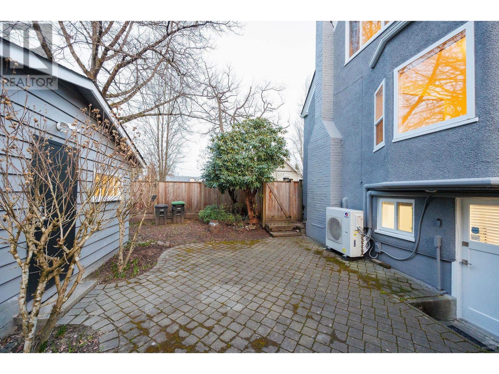 Listing Picture 23 of 24 : 207 W 19TH AVENUE, Vancouver / 溫哥華 - 魯藝地產 Yvonne Lu Group - MLS Medallion Club Member