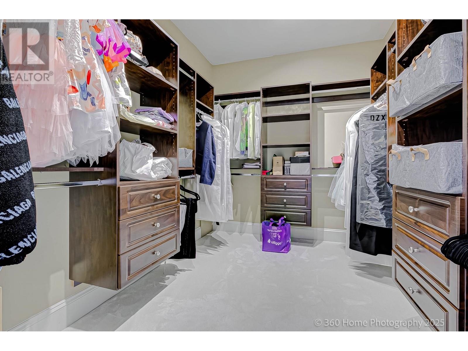 Listing Picture 12 of 22 : 6340 DOVER ROAD, Richmond / 烈治文 - 魯藝地產 Yvonne Lu Group - MLS Medallion Club Member