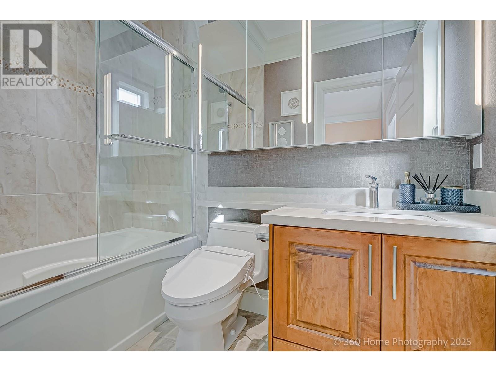 Listing Picture 17 of 22 : 6340 DOVER ROAD, Richmond / 烈治文 - 魯藝地產 Yvonne Lu Group - MLS Medallion Club Member