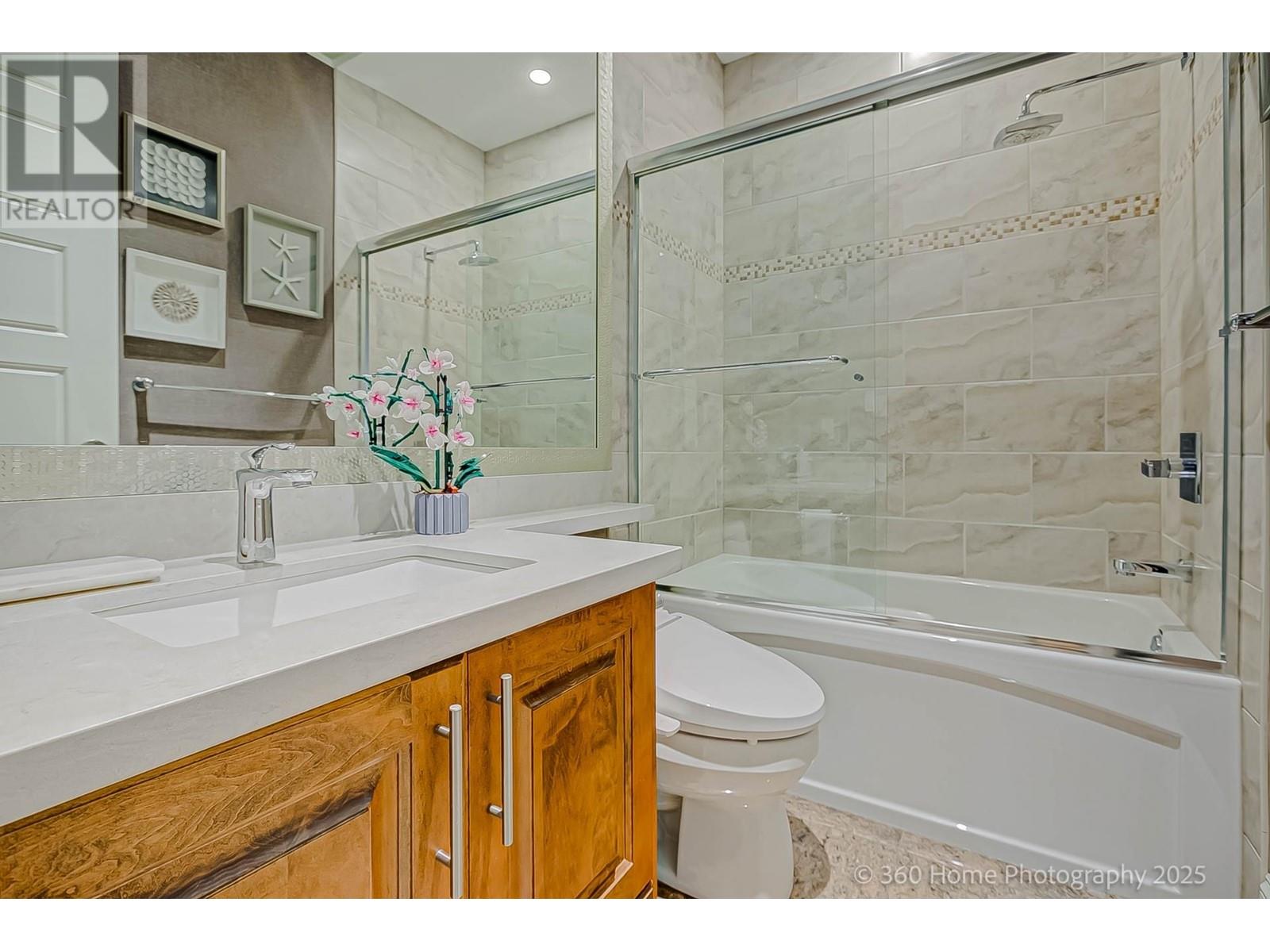 Listing Picture 20 of 22 : 6340 DOVER ROAD, Richmond / 烈治文 - 魯藝地產 Yvonne Lu Group - MLS Medallion Club Member