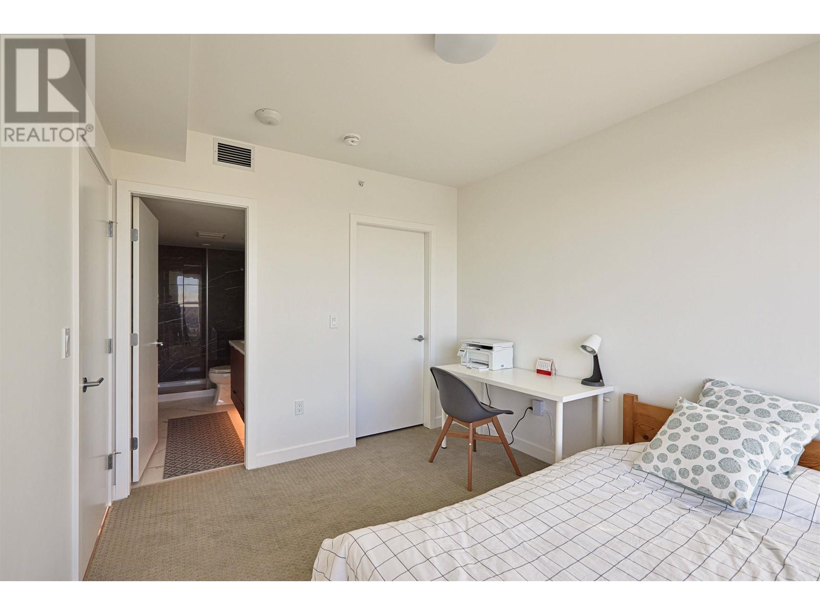 Listing Picture 19 of 29 : 802 7769 PARK CRESCENT, Burnaby / 本拿比 - 魯藝地產 Yvonne Lu Group - MLS Medallion Club Member