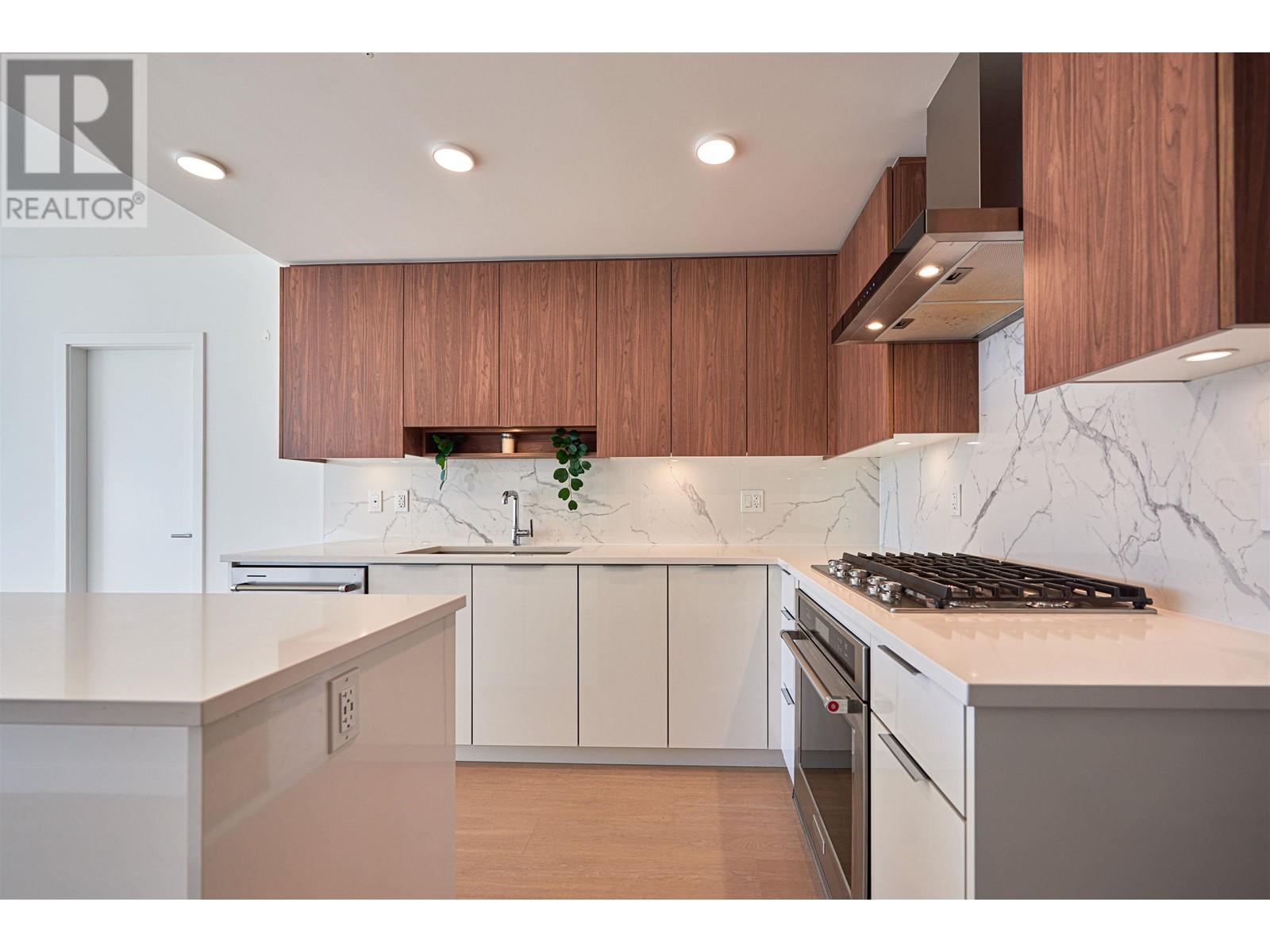 Listing Picture 25 of 29 : 802 7769 PARK CRESCENT, Burnaby / 本拿比 - 魯藝地產 Yvonne Lu Group - MLS Medallion Club Member