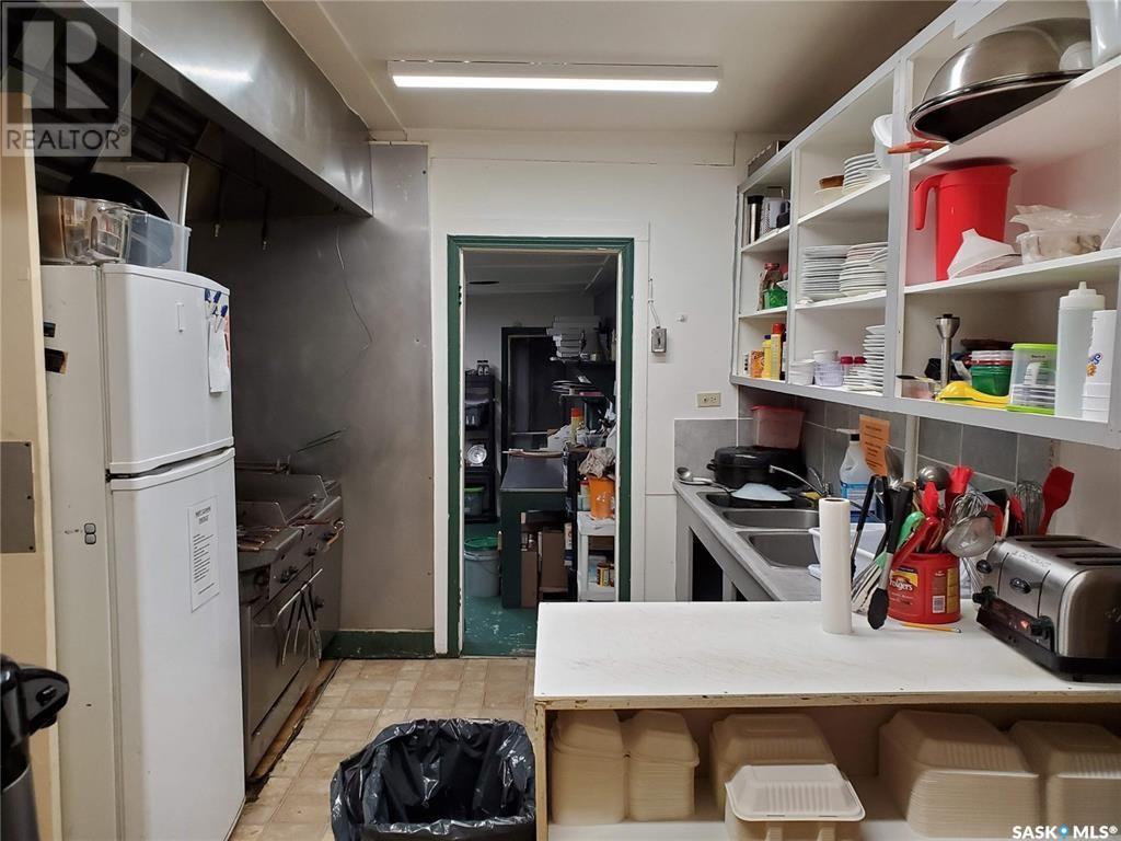 216 1st Street W, Delisle, Saskatchewan  S0L 0P0 - Photo 9 - SK996150