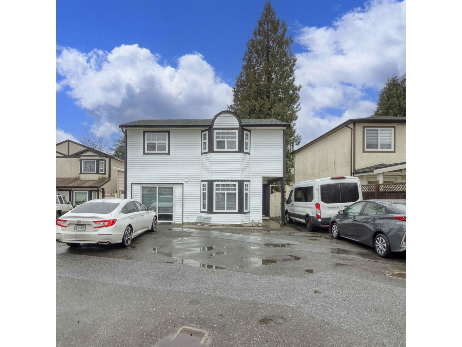 12532 77b Avenue, Surrey, British Columbia  V3W 8L9 - Photo 1 - R2967332