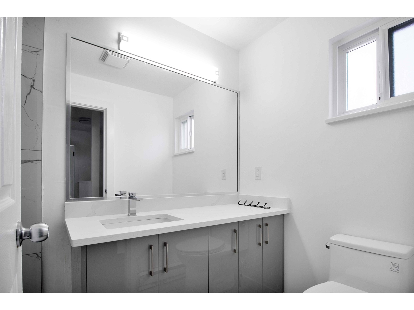 12532 77b Avenue, Surrey, British Columbia  V3W 8L9 - Photo 12 - R2967332
