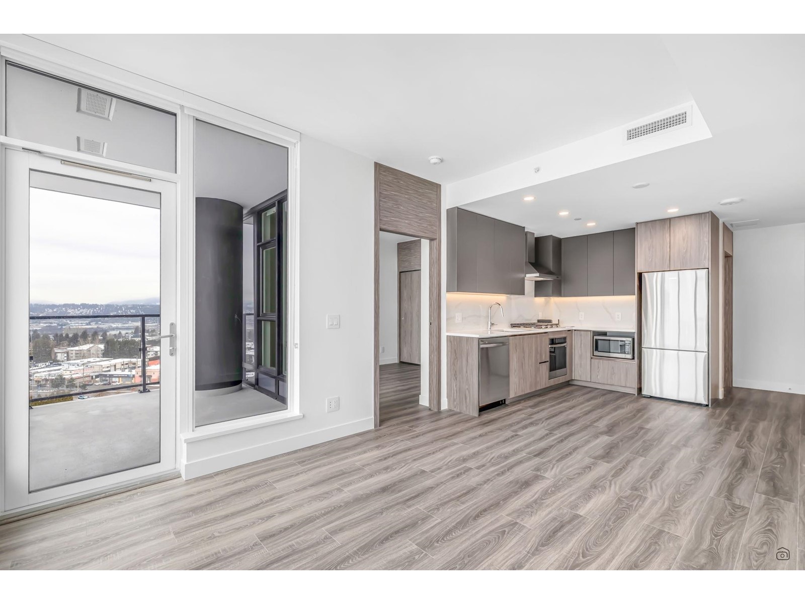 1208 10750 135a Street, Surrey, British Columbia  V3T 0V4 - Photo 11 - R2964905