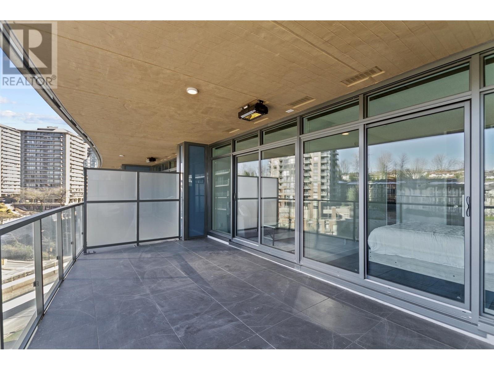 Listing Picture 19 of 31 : 505 4890 LOUGHEED HIGHWAY, Burnaby / 本拿比 - 魯藝地產 Yvonne Lu Group - MLS Medallion Club Member