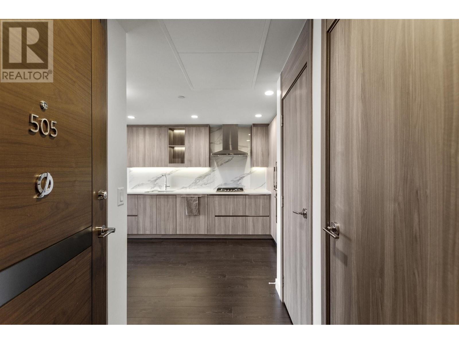 Listing Picture 4 of 31 : 505 4890 LOUGHEED HIGHWAY, Burnaby / 本拿比 - 魯藝地產 Yvonne Lu Group - MLS Medallion Club Member