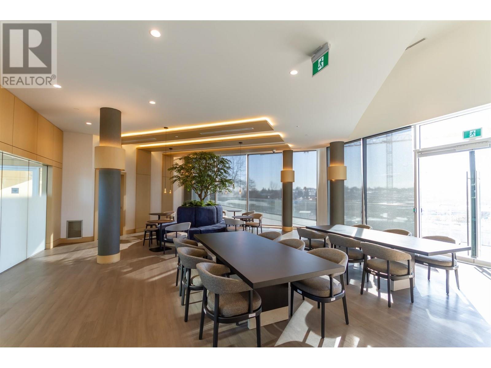 Listing Picture 25 of 31 : 505 4890 LOUGHEED HIGHWAY, Burnaby / 本拿比 - 魯藝地產 Yvonne Lu Group - MLS Medallion Club Member