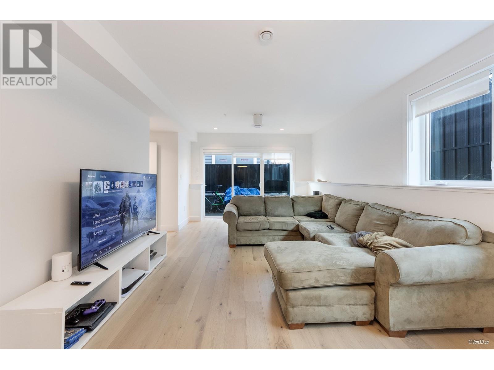 733 E 26th Avenue, Vancouver, British Columbia  V5V 2H9 - Photo 6 - R2968168