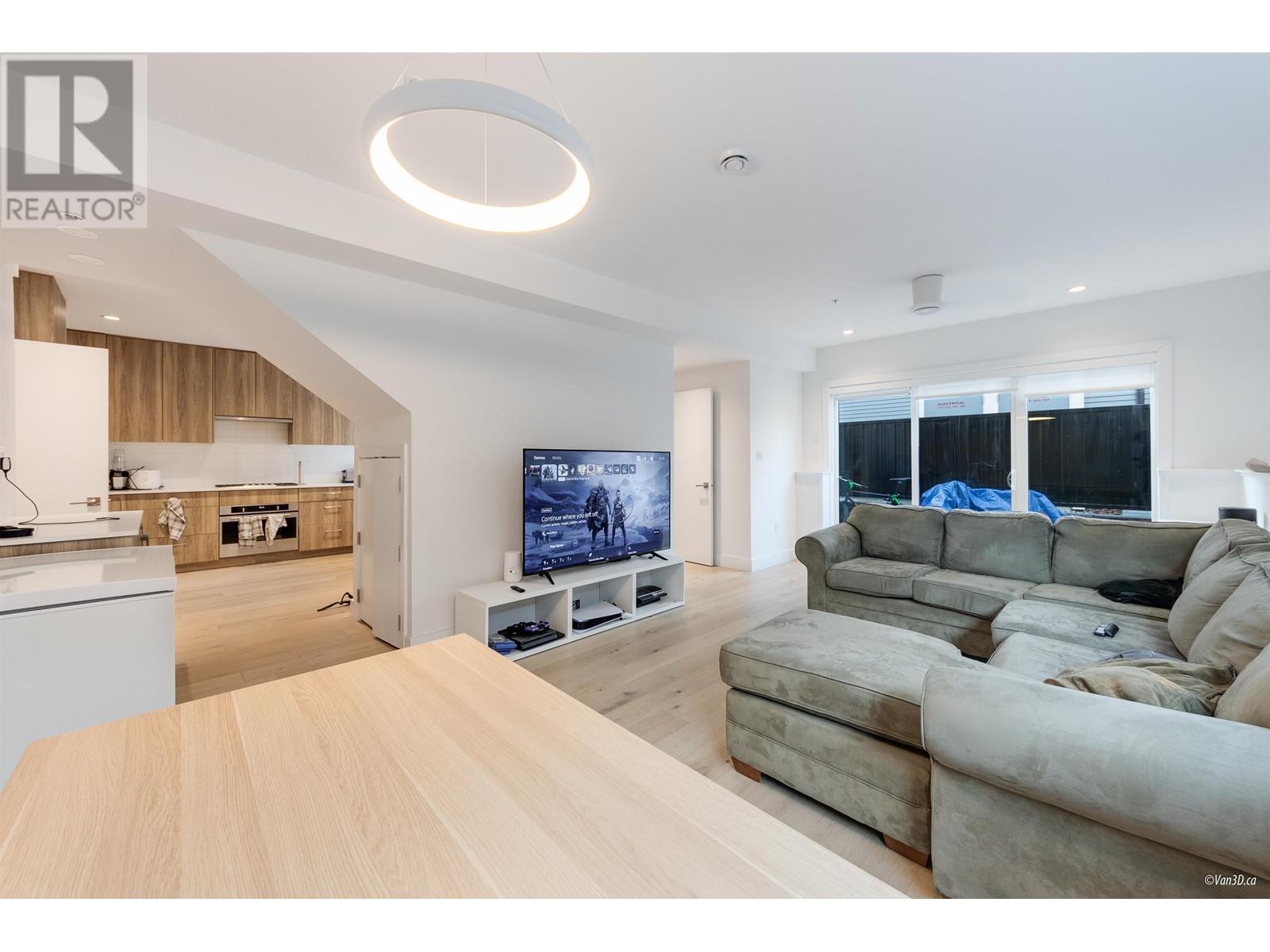 733 E 26th Avenue, Vancouver, British Columbia  V5V 2H9 - Photo 7 - R2968168