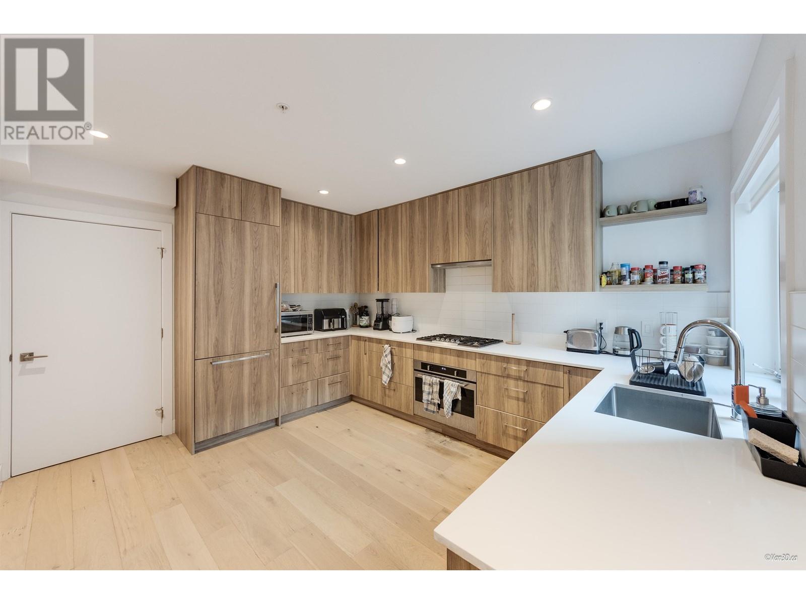 733 E 26th Avenue, Vancouver, British Columbia  V5V 2H9 - Photo 8 - R2968168