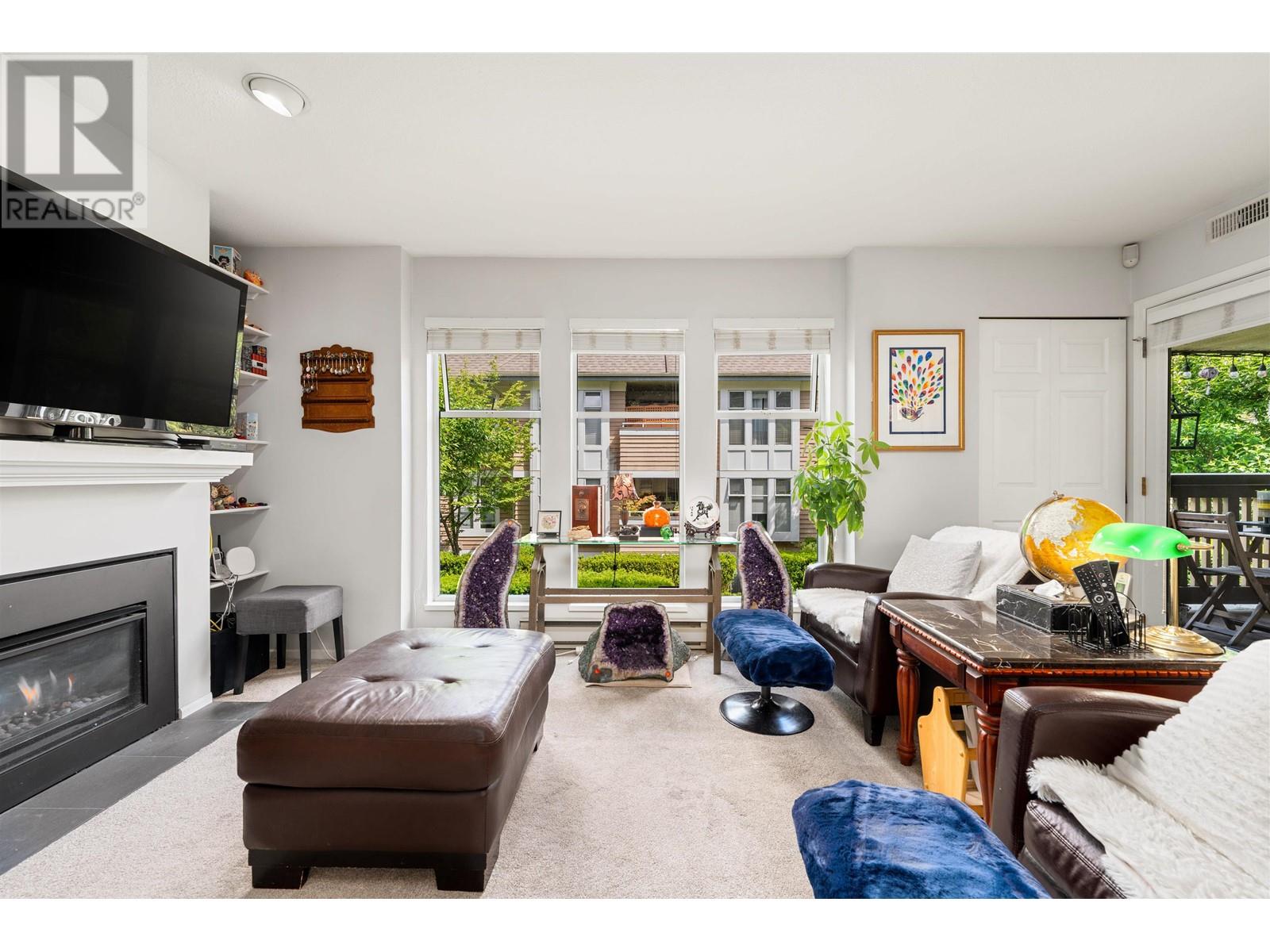 Listing Picture 12 of 33 : E204 623 W 14TH AVENUE, Vancouver / 溫哥華 - 魯藝地產 Yvonne Lu Group - MLS Medallion Club Member