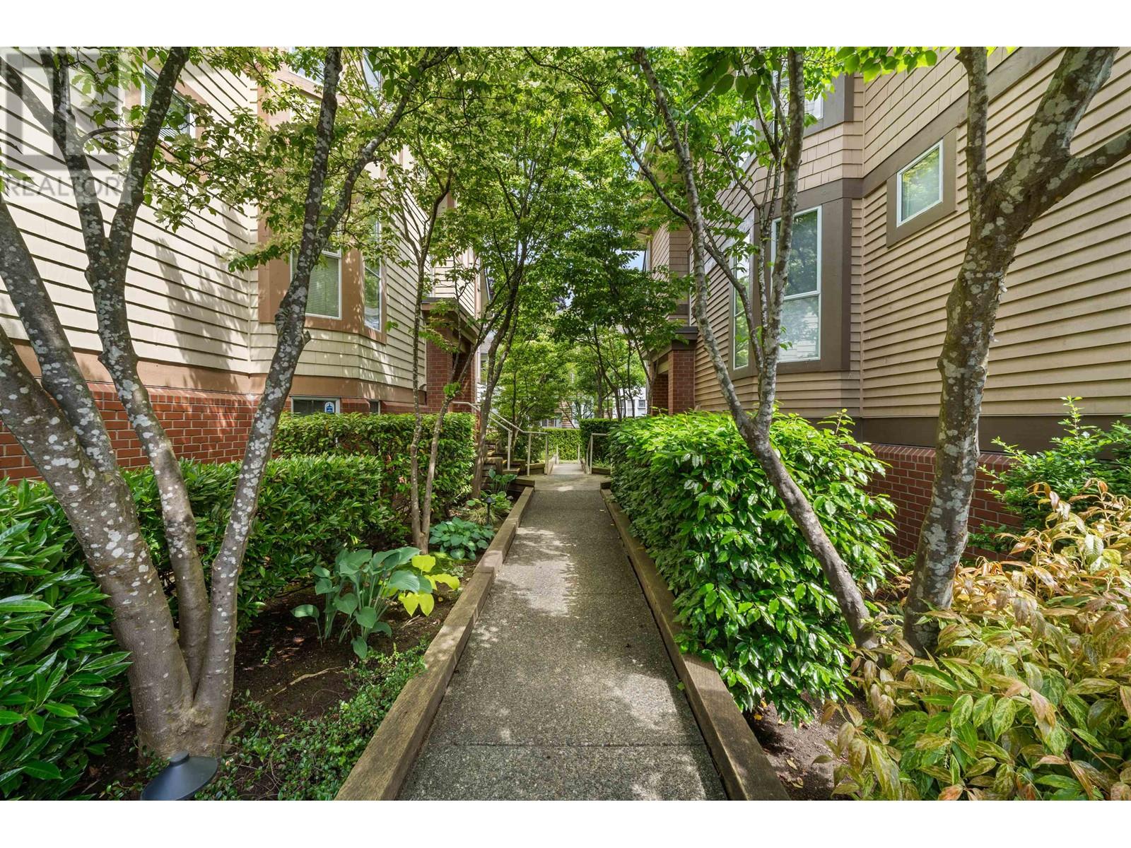 Listing Picture 27 of 33 : E204 623 W 14TH AVENUE, Vancouver / 溫哥華 - 魯藝地產 Yvonne Lu Group - MLS Medallion Club Member
