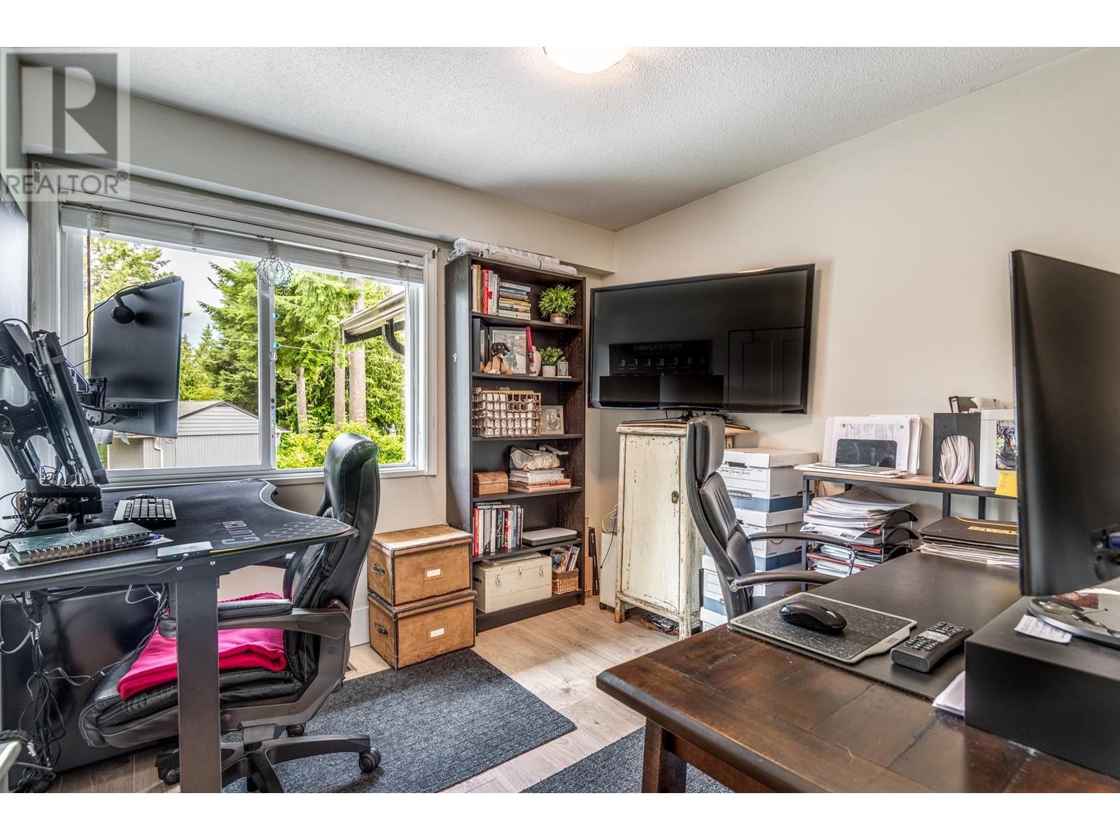 2130 York Place, Port Coquitlam, British Columbia  V3C 1H5 - Photo 22 - R2968156