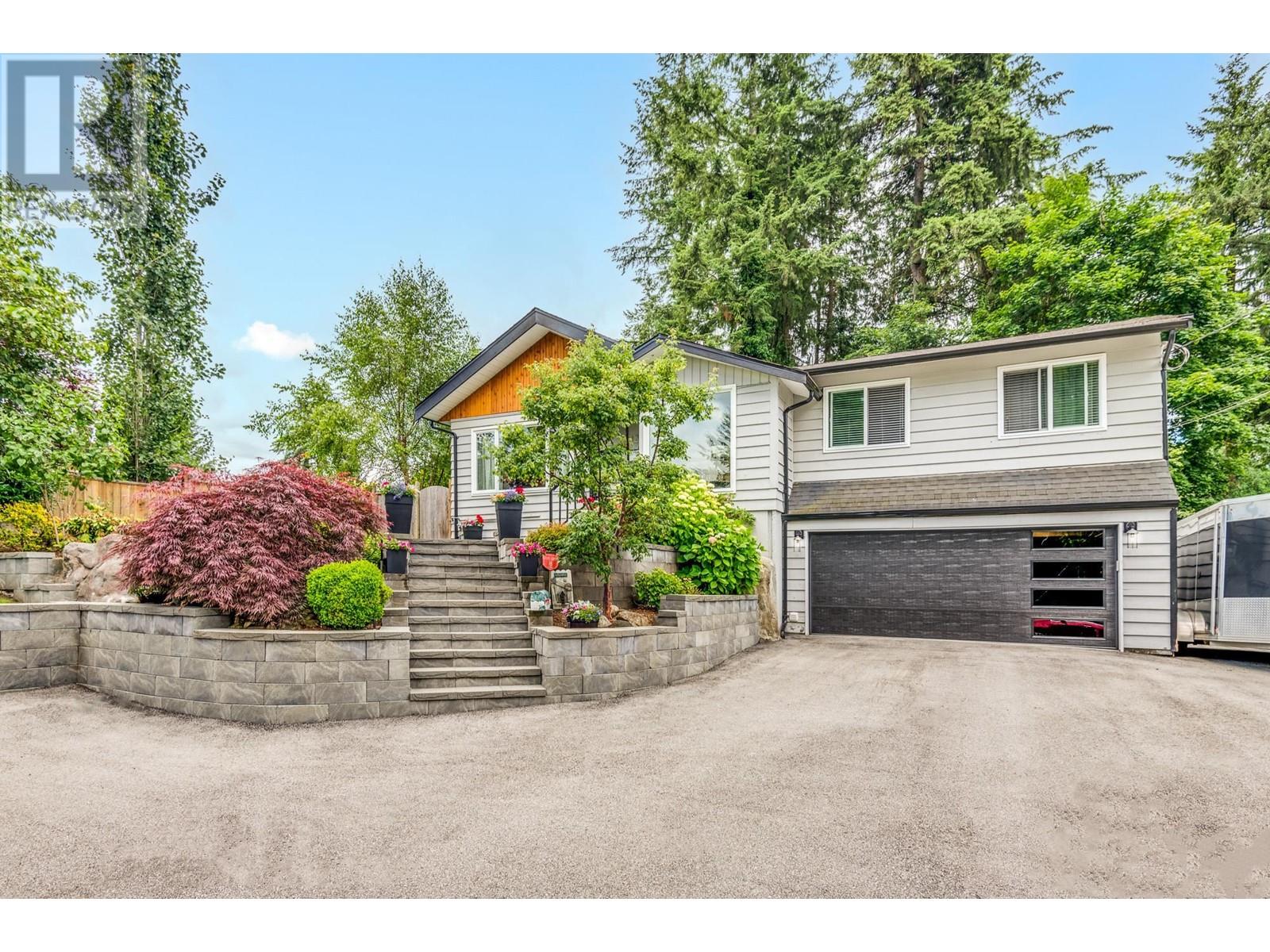 2130 York Place, Port Coquitlam, British Columbia  V3C 1H5 - Photo 3 - R2968156