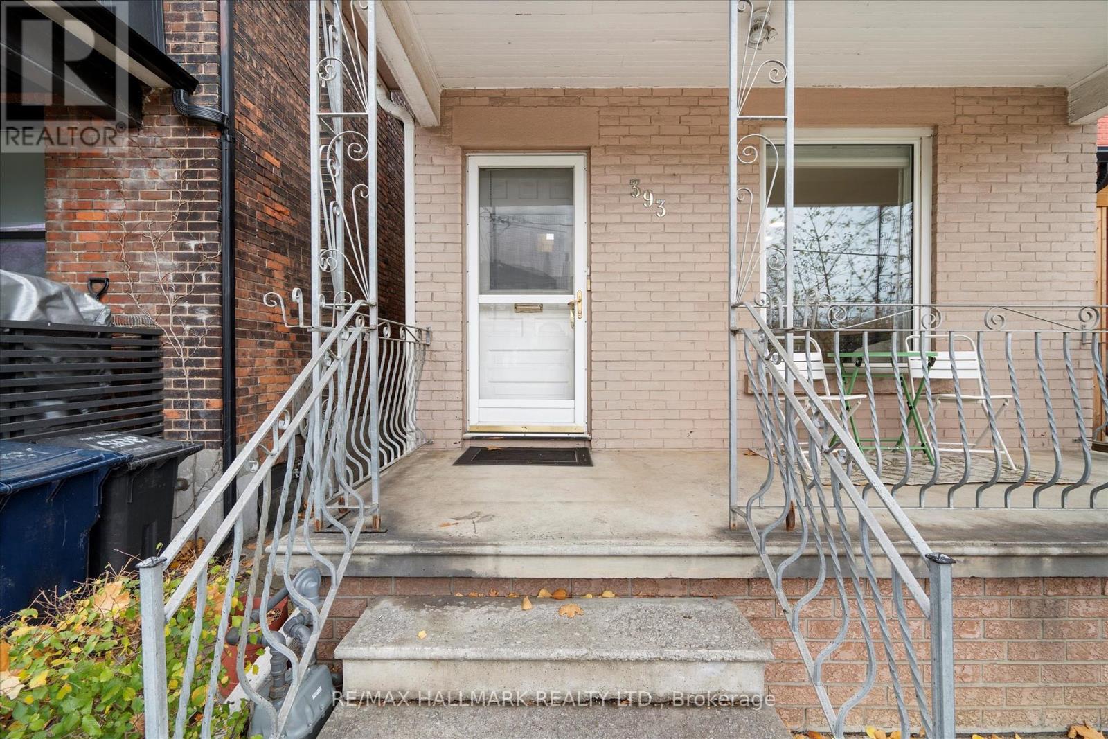 Property at 393 OSSINGTON AVENUE image 2