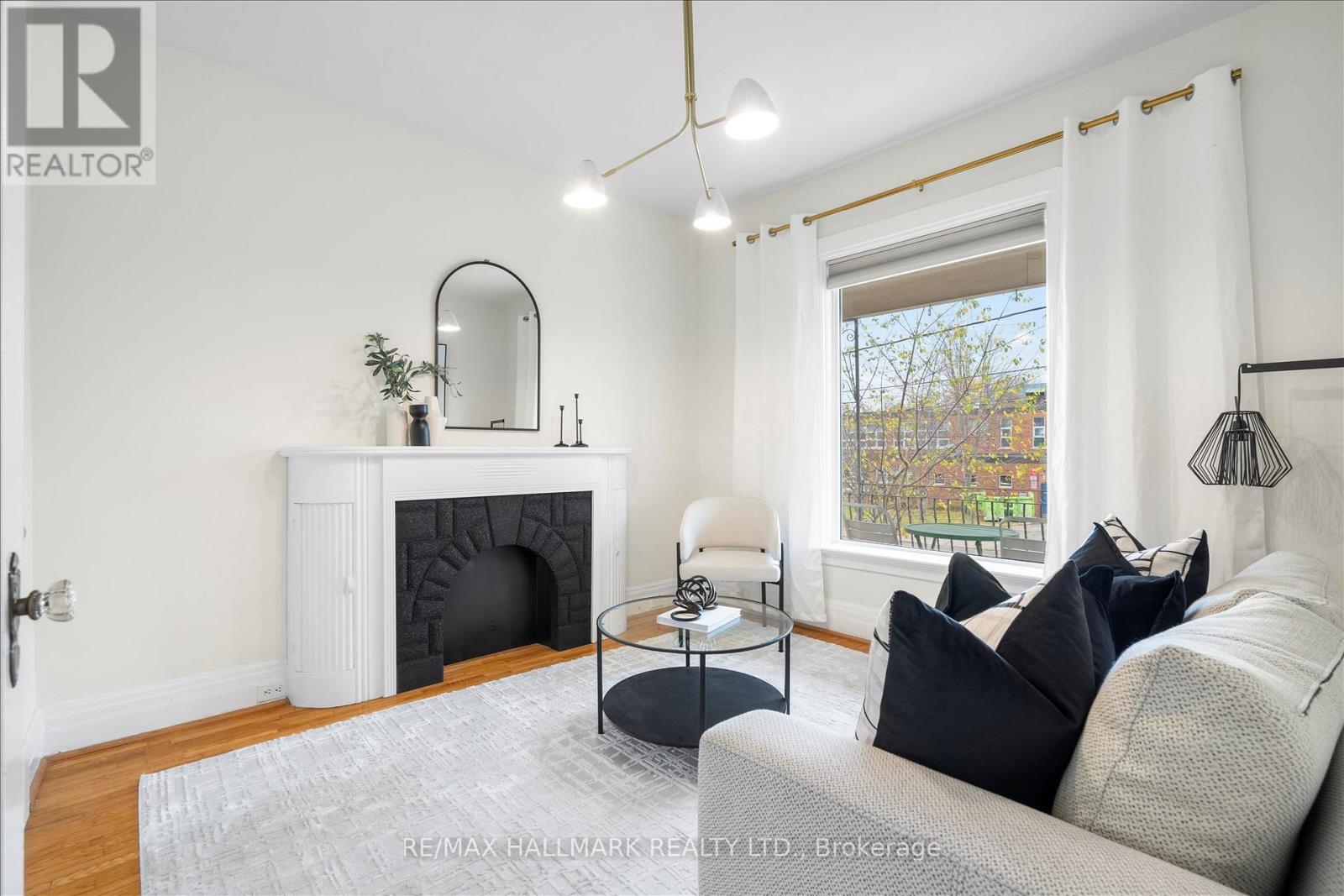 Property at 393 OSSINGTON AVENUE image 4