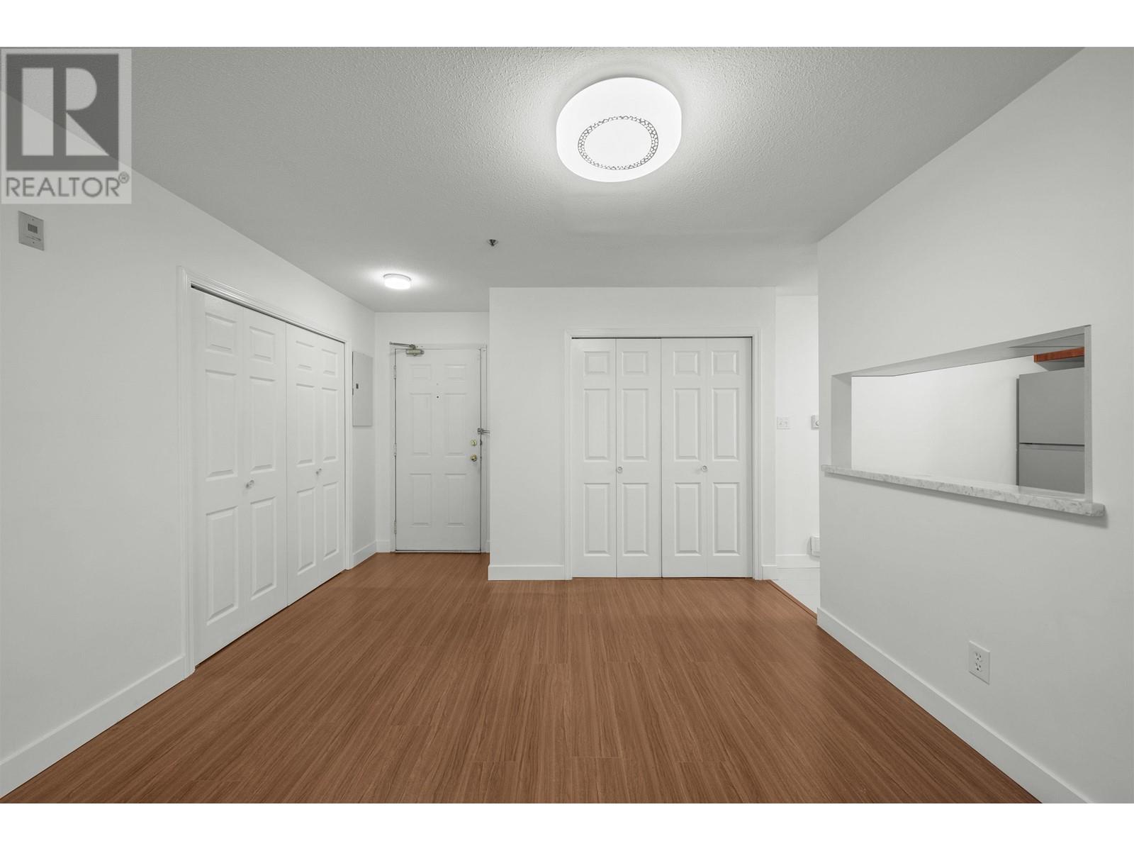 Listing Picture 10 of 26 : 208 7031 BLUNDELL ROAD, Richmond / 烈治文 - 魯藝地產 Yvonne Lu Group - MLS Medallion Club Member